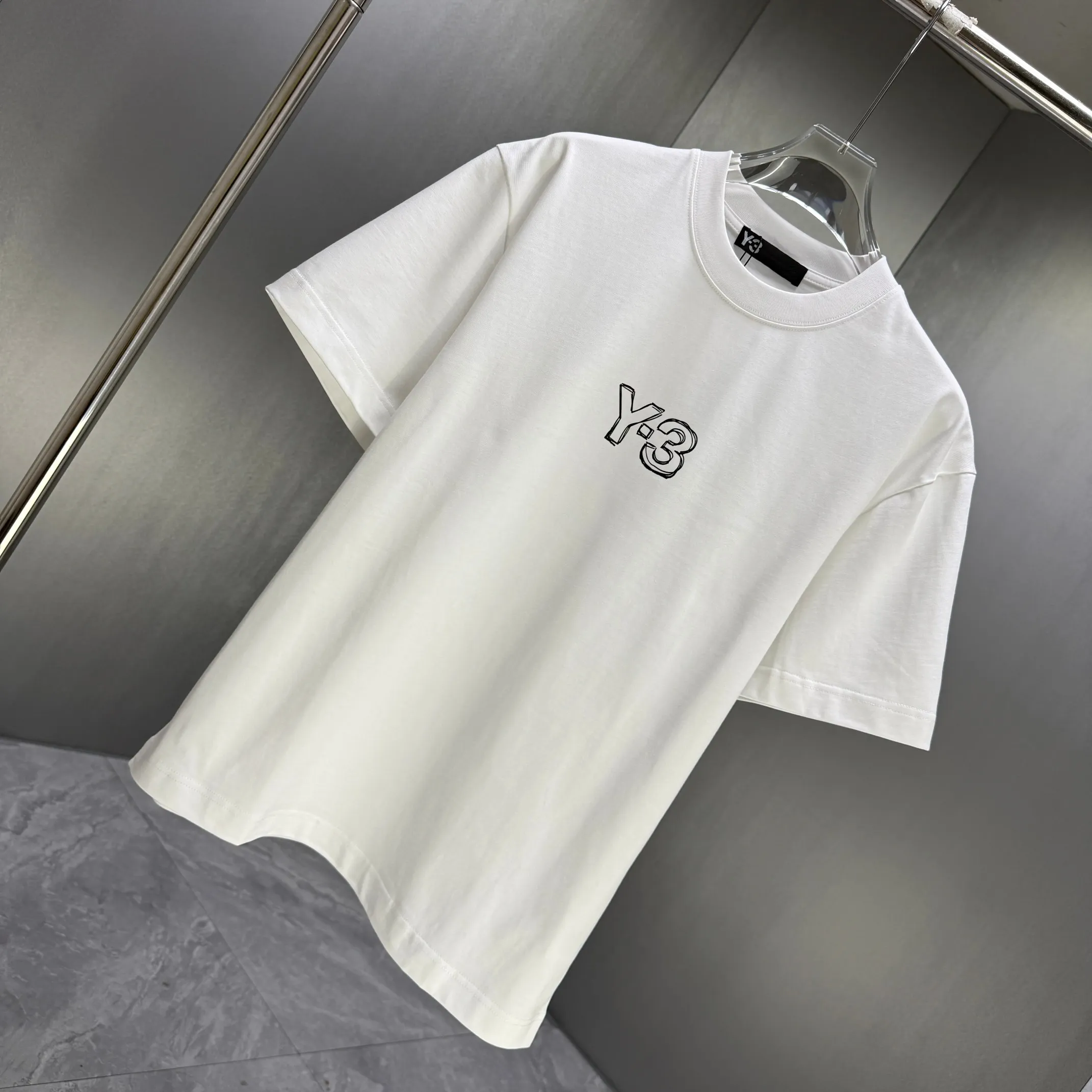 Y 3 Yohji Yamamoto 2026 Spring and Summer New Arrival short-sleeved T-shirt Customized cotton letter logo printing Color: Black White Color Sizes: S M L XL XXL