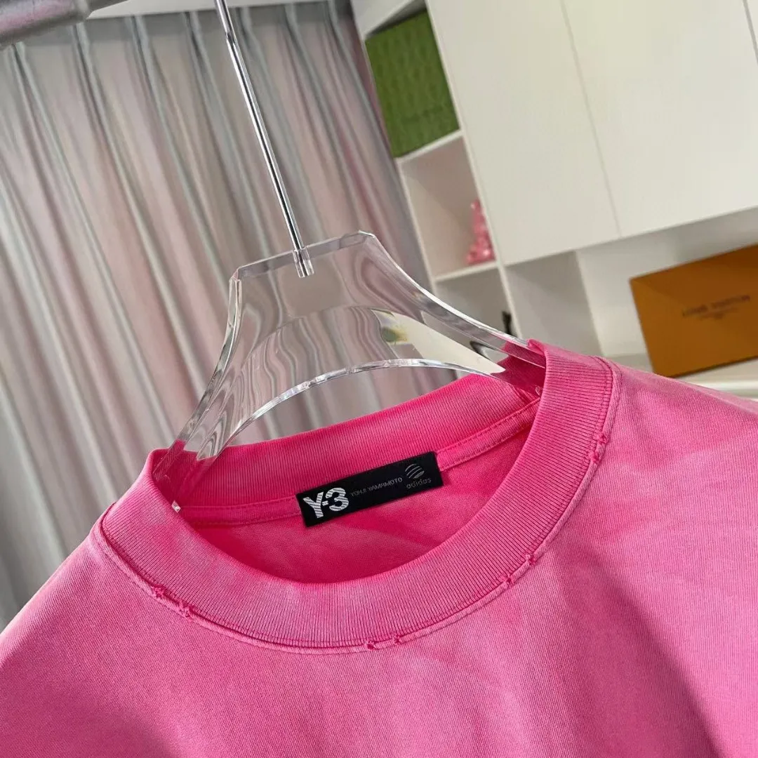 Y-3 2025 Summer New Arrival Washed gradient old and worn Personalized letter logo printing Short-sleeved T-shirt Customized fabric g Men and women Same Style Size: S M L XL XXL Five sizes Color: Black Gray Gradient black Gradient red