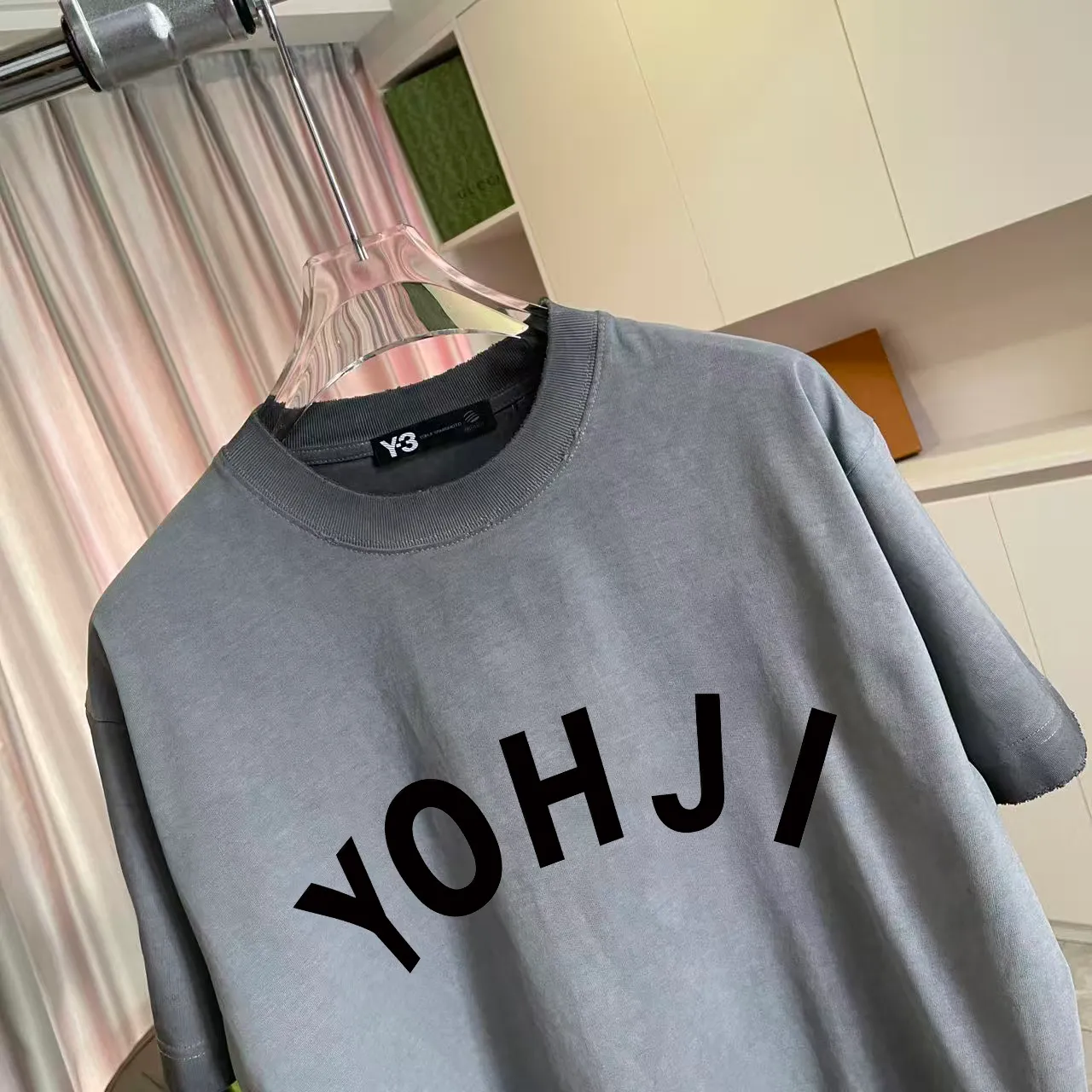 Y-3 2026 Summer New Arrival Washed, distressed, personalized letter logo print, short-sleeved T-shirt, customized fabric g Men and women Same Style Size: S M L XL XXL Five sizes Color: White Brown Purple Gray