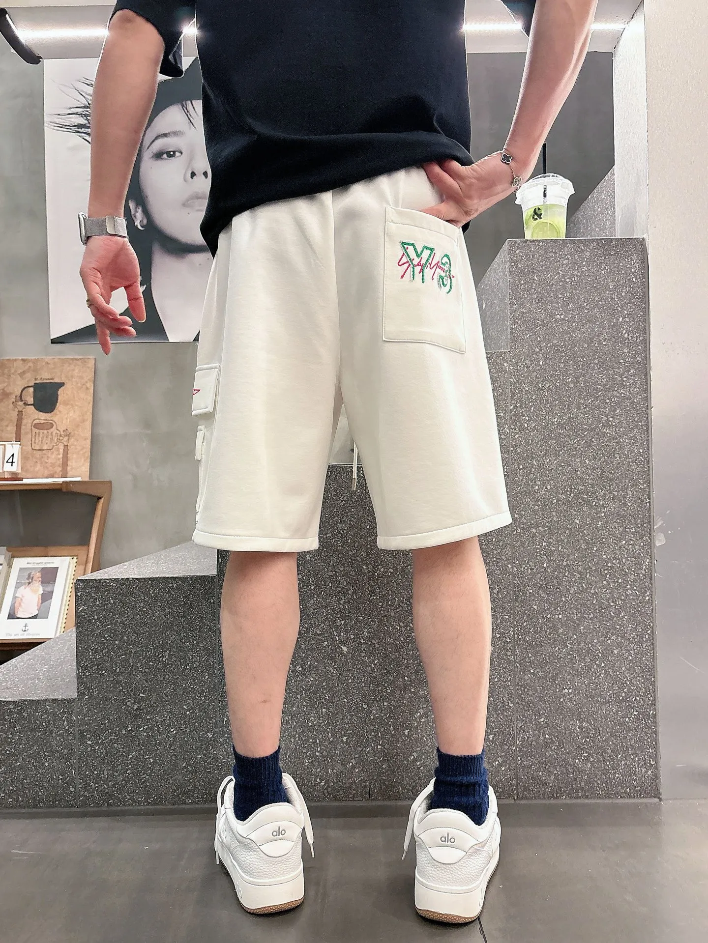 Y 3 Complete three standards 2026 summer New Arrival men's casual shorts, advanced custom-made Breathable fabric Breathable fabric with high elasticity and comfort, impeccable details, top-grade accessories, original logo design concept, delicate and soft feel! The upper body fit is awesome! Size: M-XXXL Please state your height and weight when ordering