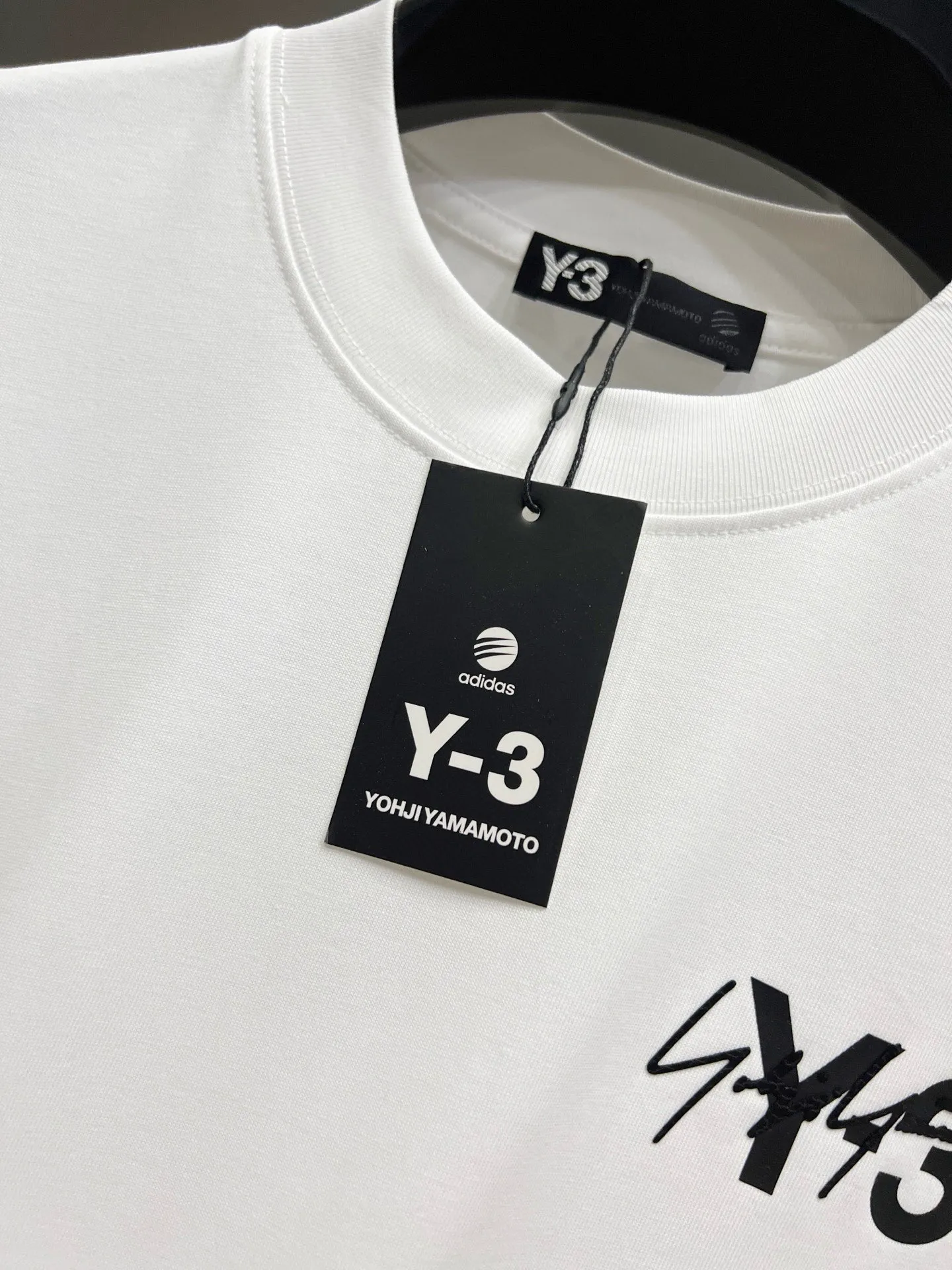 Y 3*Yamamoto*Yoji 2026 Spring and Summer New Arrival Simple signature letters three-dimensional flocking three-dimensional technology Y-3 Customized double yarn plain cotton fabric Short-sleeved T-shirt Men and women Same Style Loose version Size S M L XL XXL Five codes Black White Angora Red