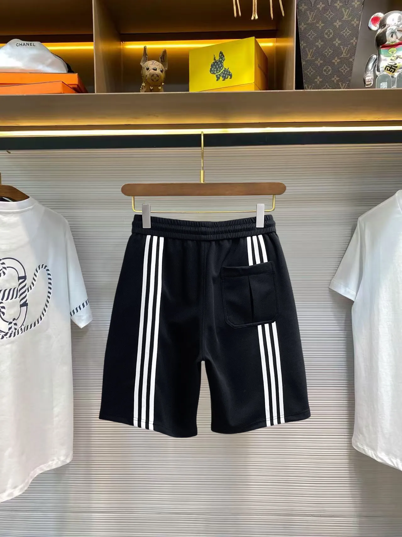 Y 3 Complete three standards 2026 summer New Arrival men's casual shorts, advanced custom-made Breathable fabric Breathable fabric with high elasticity and comfort, impeccable details, top-grade accessories, original logo design concept, delicate and soft feel! The upper body fit is awesome! Size: M-XXXL Please state your height and weight when ordering
