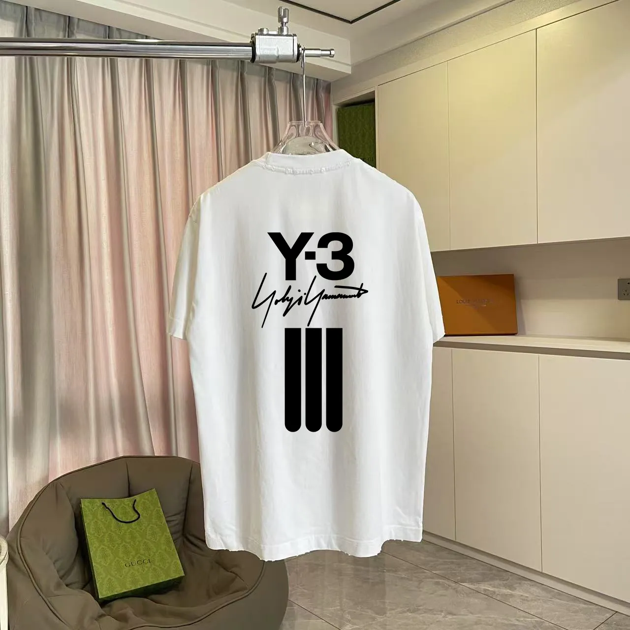 Y-3 2026 Summer New Arrival Washed, distressed, personalized letter logo print, short-sleeved T-shirt, customized fabric g Men and women Same Style Size: S M L XL XXL Five sizes Color: White Brown Purple Gray