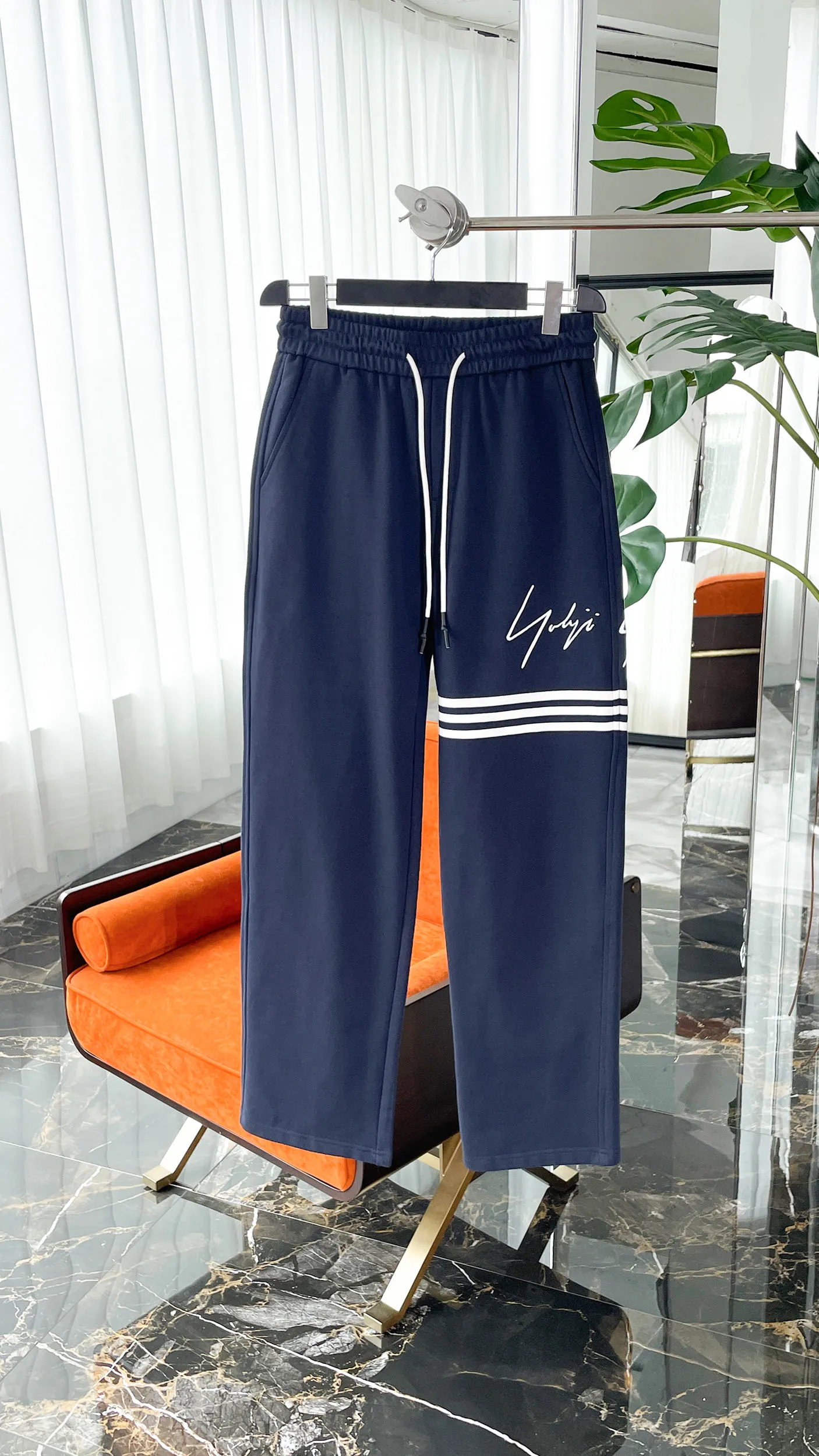 Y 3 [Higher version] The latest products for autumn and winter 2026, available at the counter simultaneously, original goods, fashionable casual trousers and casual pants, using imported original fabrics, top-grade embroidery 🪡 craft letter pattern logo, original hardware accessories decoration, simple yet fashionable, fashionable and handsome upper body, Sizes: M-3XL