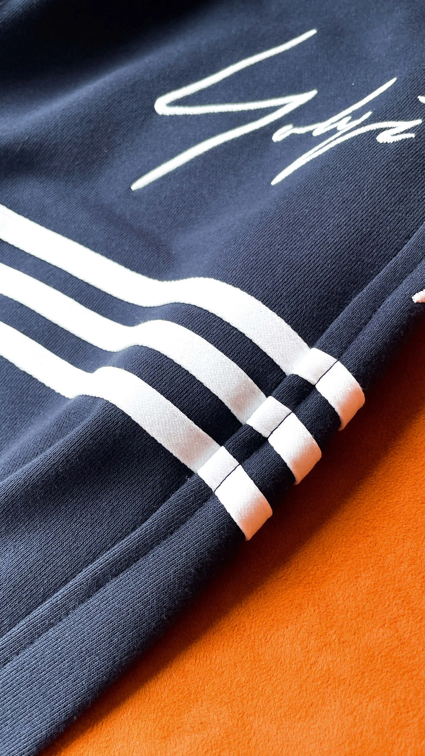 Y 3 [Higher version] The latest products for autumn and winter 2026, available at the counter simultaneously, original goods, fashionable casual trousers and casual pants, using imported original fabrics, top-grade embroidery 🪡 craft letter pattern logo, original hardware accessories decoration, simple yet fashionable, fashionable and handsome upper body, Sizes: M-3XL
