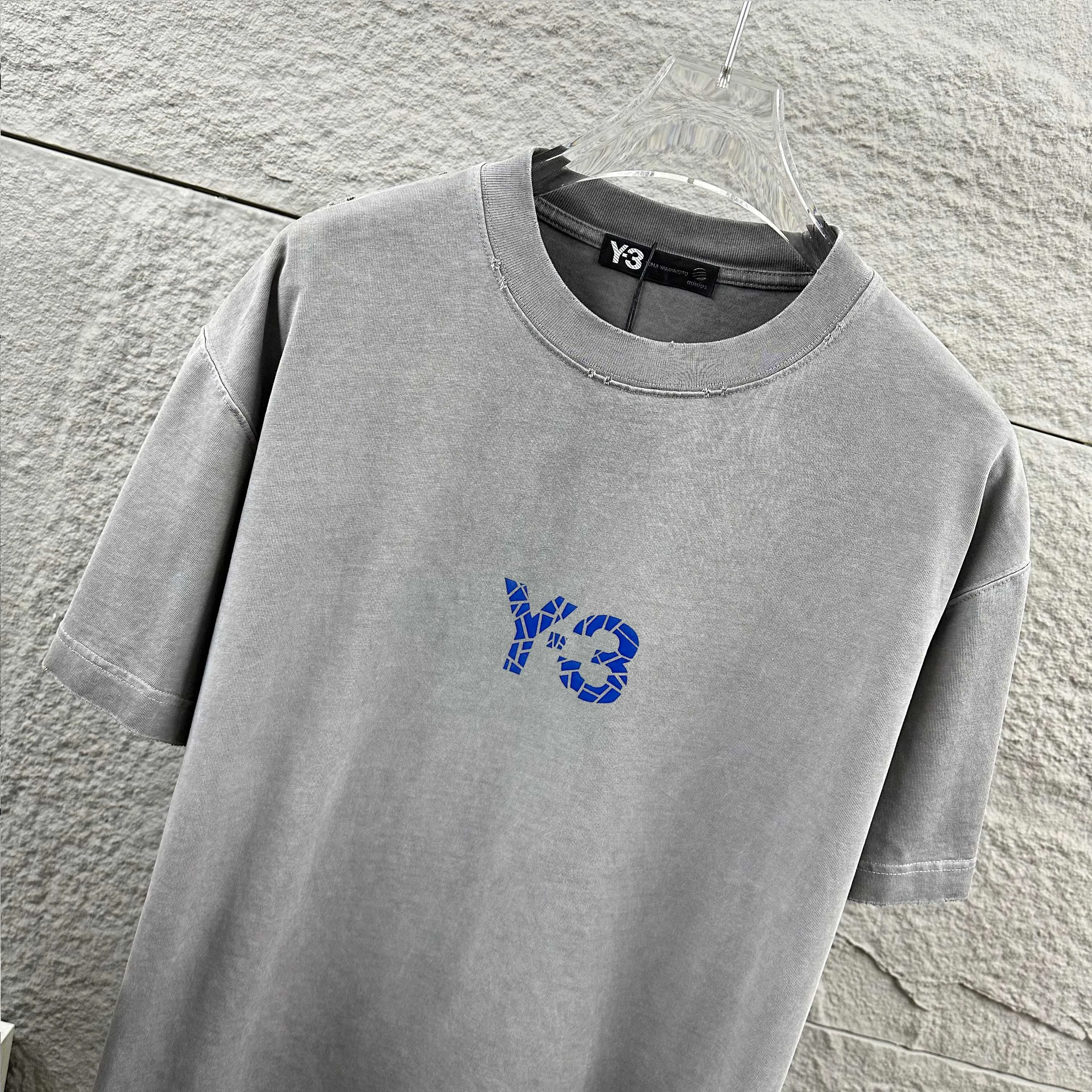 Y 3* Yamamoto Yo*ji 2025 Spring and Summer New Arrival Heavy-duty worn washed style with distressed letters three-dimensional flocking technology Customized pure cotton fabric Short-sleeved T-shirt Men and women Same Style Color: Washed gray Washed purple Washed black Washed pink Size: S size (100-140 catties) M size (130-160 catties) L size (150-175 catties) XL size (160-185 pounds) XXL (180 pounds)