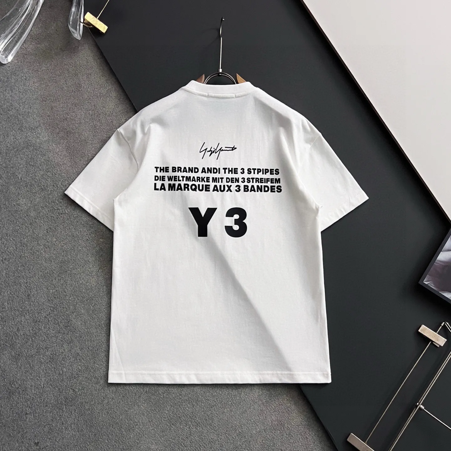 Style Y 3* latest exclusive Hot Sale】Heavy grams pure cotton double yarn) Hot Sale In Stock Four Seasons Series short-sleeved, simple basic wardrobe artifact, casual Versatile must-have style) first-class workmanship and texture, two colors recommended: White, Black,) slightly loose version M-3XL.