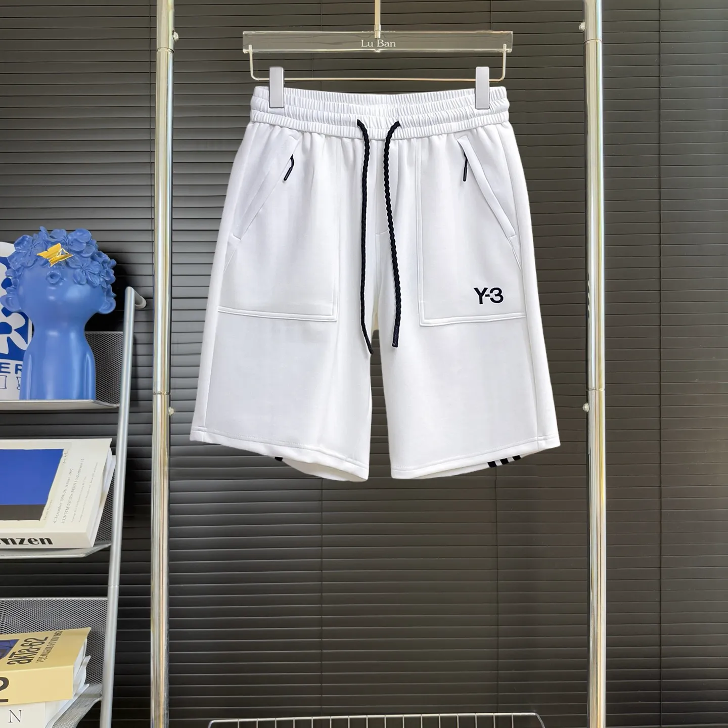 Y 3 Complete three standards 2026 summer New Arrival men's casual shorts, advanced custom-made Breathable fabric Breathable fabric with high elasticity and comfort, impeccable details, top-grade accessories, original logo design concept, delicate and soft feel! The upper body fit is awesome! Size: M-XXXL Please state your height and weight when ordering