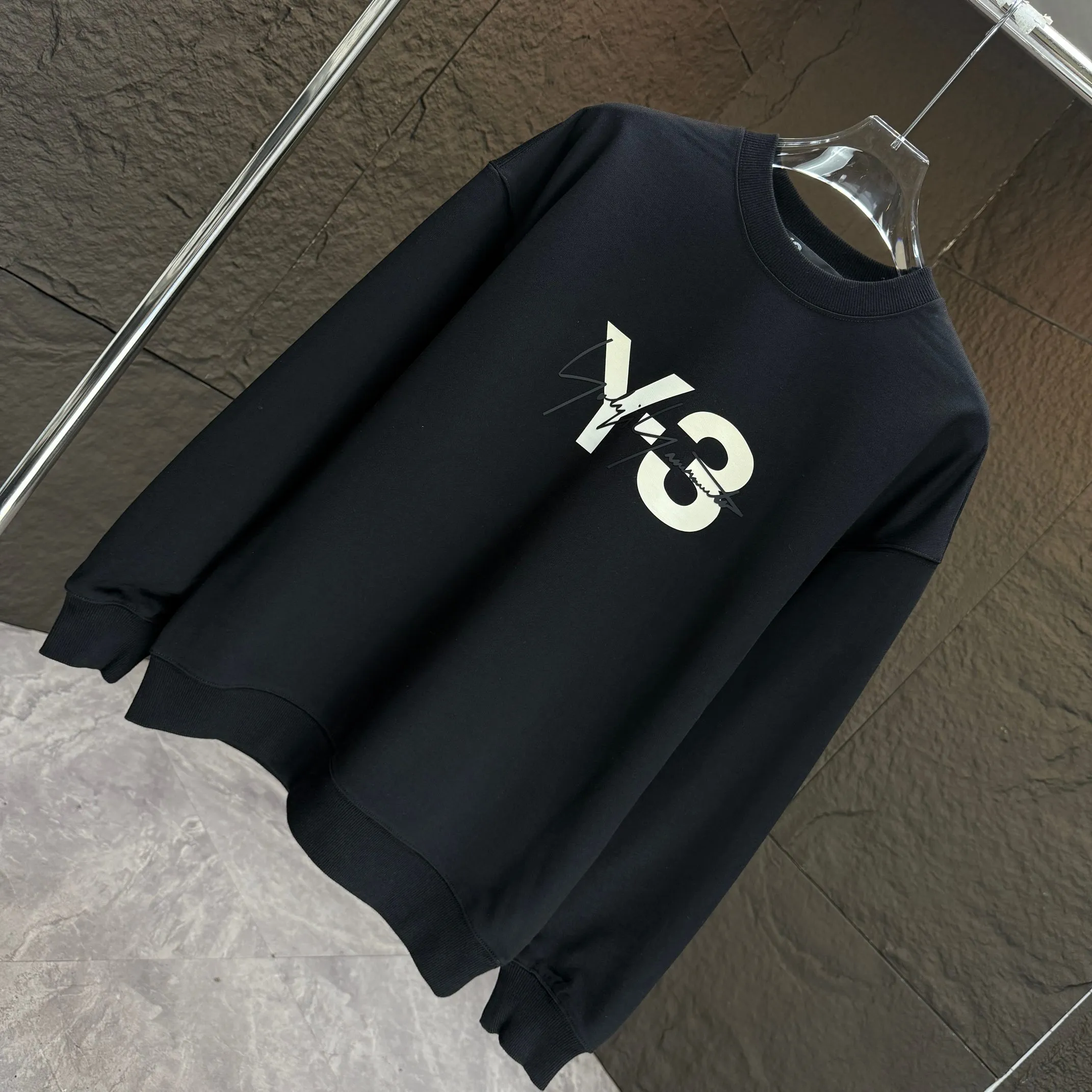 Y 3 Yohji Yamamoto 2025 Autumn and Winter New Arrival round neck sweatshirt gram terry cotton letter logo printing + three-dimensional silicone signature Color: Black White Gray Sizes: S M L XL XXL
