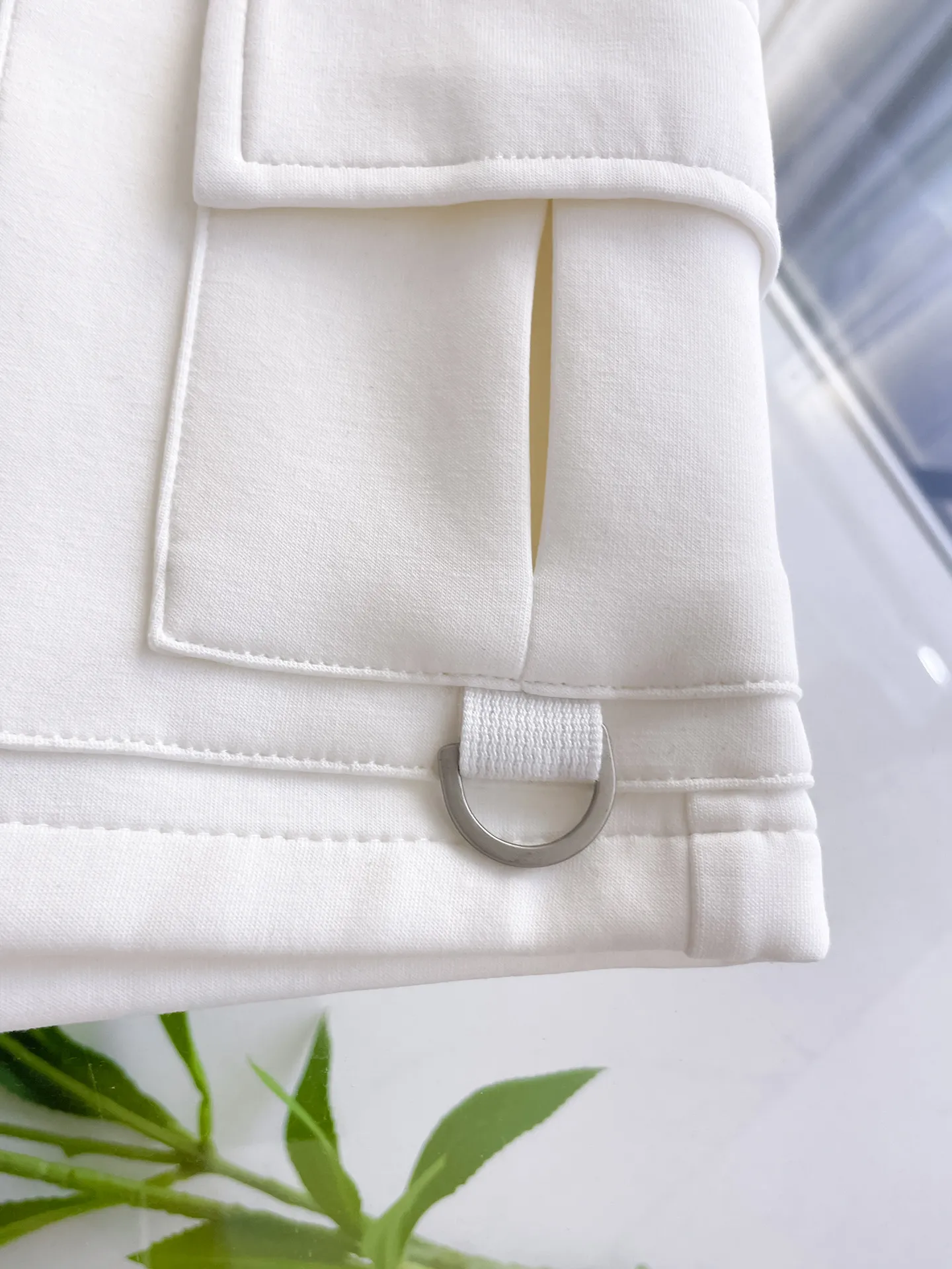 Y 3 Complete three standards 2026 summer New Arrival men's casual shorts, advanced custom-made Breathable fabric Breathable fabric with high elasticity and comfort, impeccable details, top-grade accessories, original logo design concept, delicate and soft feel! The upper body fit is awesome! Size: M-XXXL Please state your height and weight when ordering