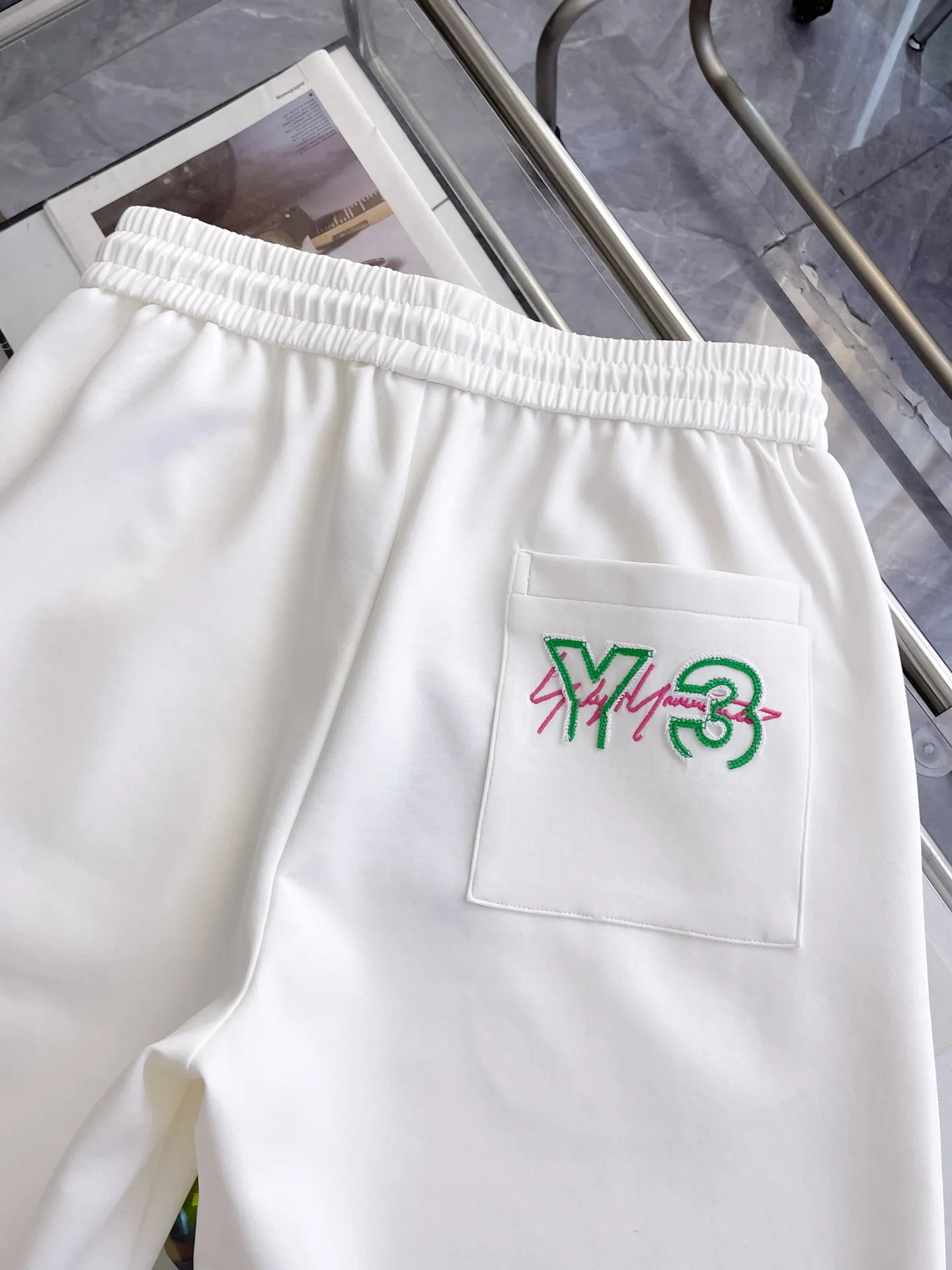 Y 3 Complete three standards 2026 summer New Arrival men's casual shorts, advanced custom-made Breathable fabric Breathable fabric with high elasticity and comfort, impeccable details, top-grade accessories, original logo design concept, delicate and soft feel! The upper body fit is awesome! Size: M-XXXL Please state your height and weight when ordering