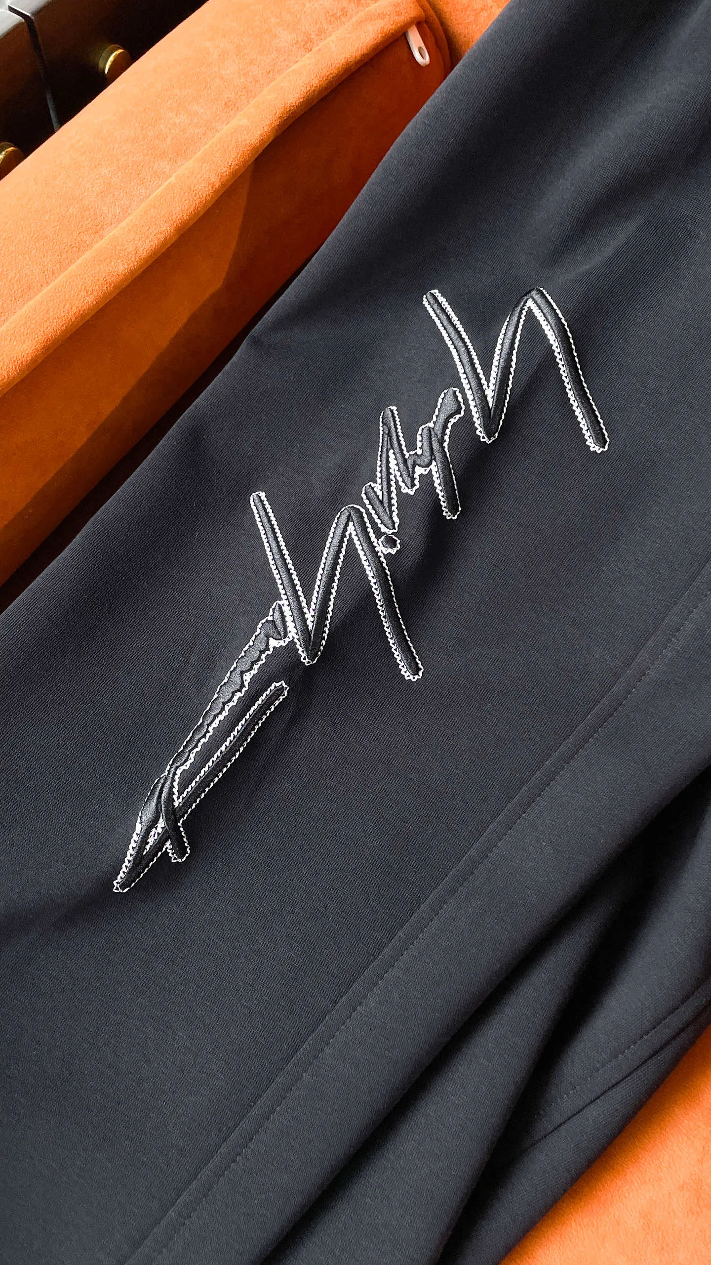 Y 3 [Higher version] The latest products for autumn and winter 2026, available at the counter simultaneously, original goods, fashionable casual trousers and casual pants, using imported original fabrics, top-grade embroidery 🪡 craft letter pattern logo, original hardware accessories decoration, simple yet fashionable, fashionable and handsome upper body, Sizes: M-3XL