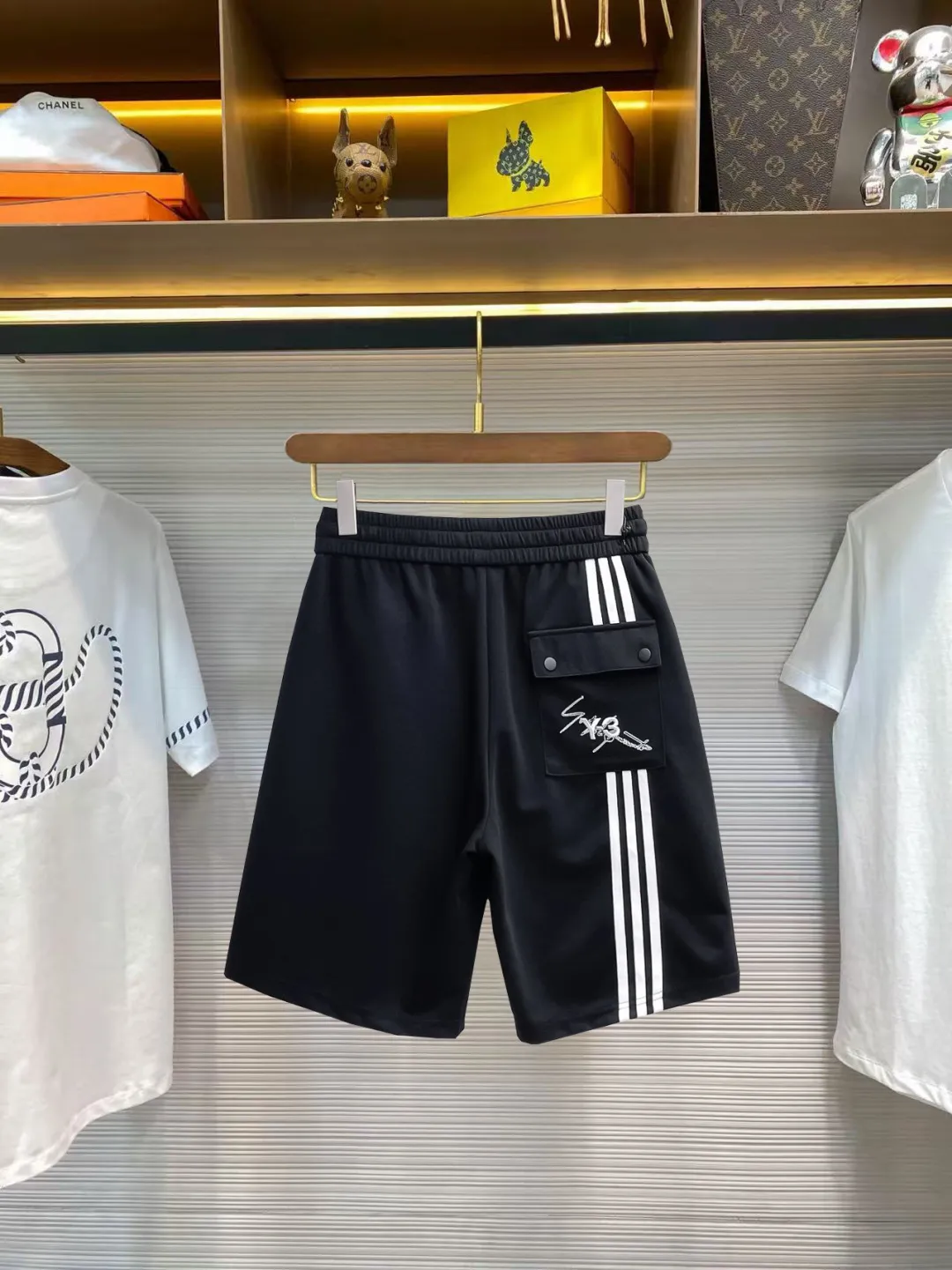 Y 3 Complete three standards 2026 summer New Arrival men's casual shorts, advanced custom-made Breathable fabric Breathable fabric with high elasticity and comfort, impeccable details, top-grade accessories, original logo design concept, delicate and soft feel! The upper body fit is awesome! Size: M-XXXL Please state your height and weight when ordering