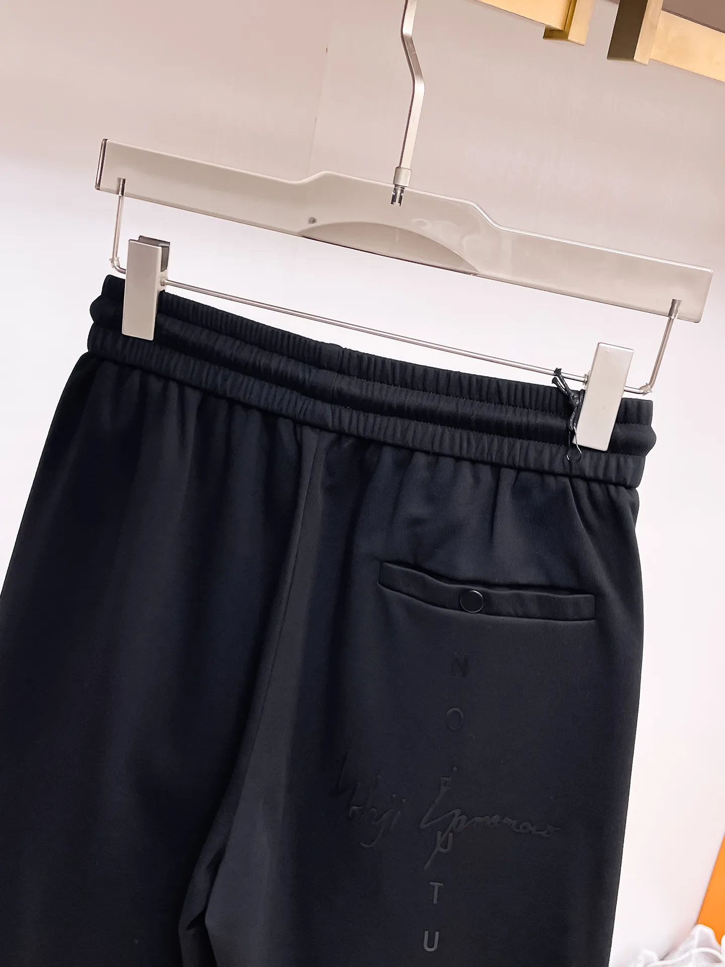 Y 3 Complete three standards 2026 summer New Arrival men's casual shorts, advanced custom-made Breathable fabric Breathable fabric with high elasticity and comfort, impeccable details, top-grade accessories, original logo design concept, delicate and soft feel! The upper body fit is awesome! Size: M-XXXL Please state your height and weight when ordering