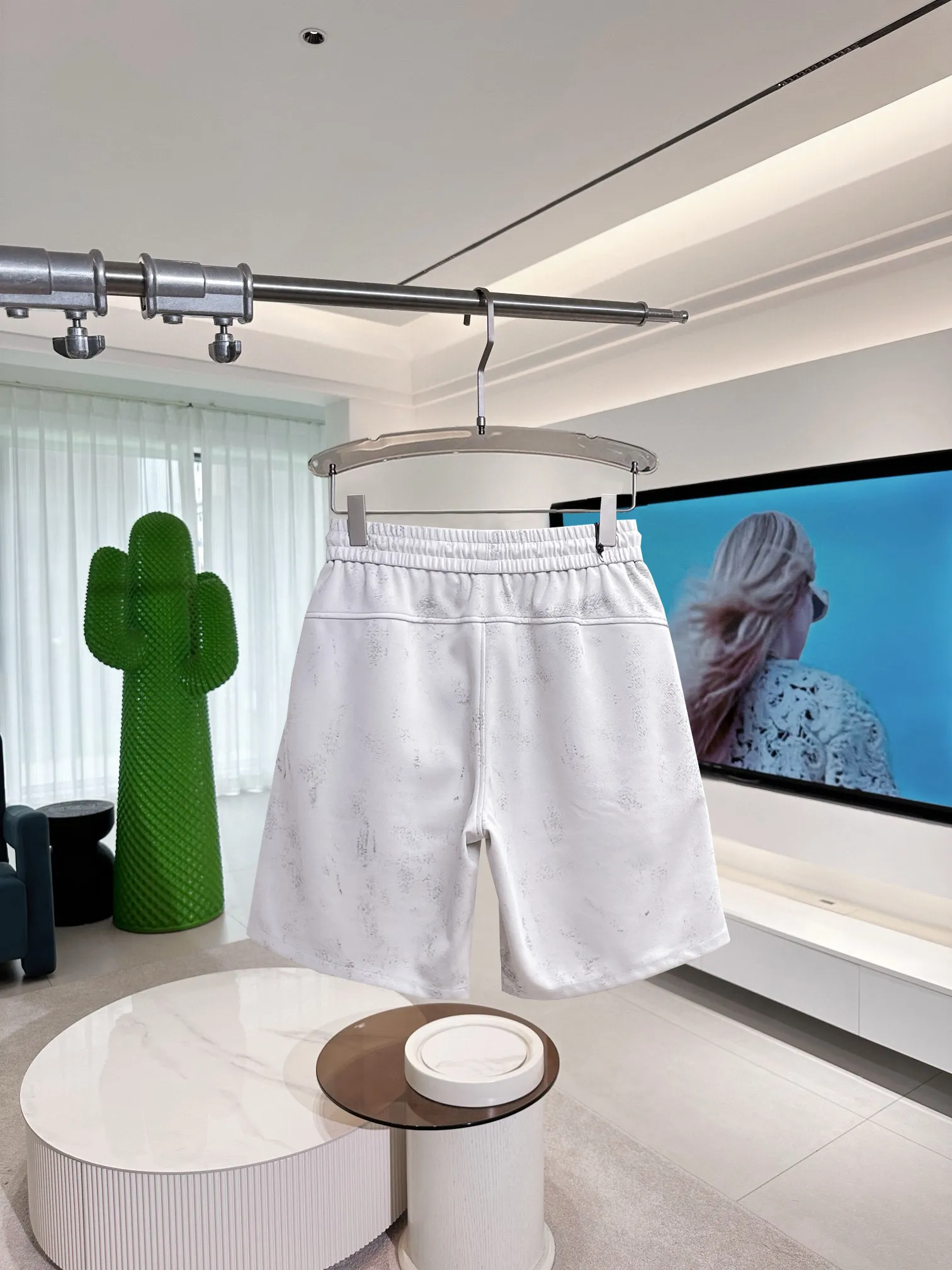 Y 3 Complete three standards 2026 summer New Arrival men's casual shorts, advanced custom-made Breathable fabric Breathable fabric with high elasticity and comfort, impeccable details, top-grade accessories, original logo design concept, delicate and soft feel! The upper body fit is awesome! Size: M-XXXL Please state your height and weight when ordering