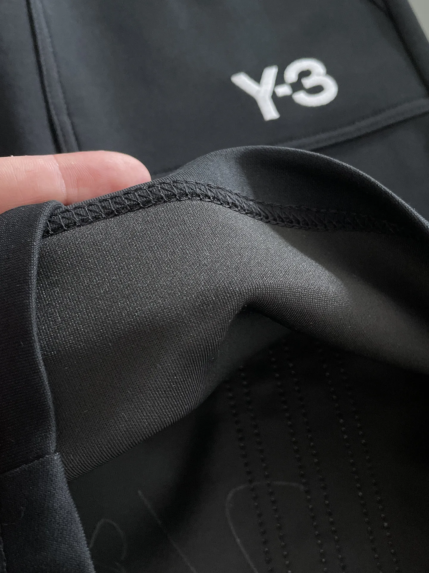 Y 3 Complete three standards 2026 summer New Arrival men's casual shorts, advanced custom-made Breathable fabric Breathable fabric with high elasticity and comfort, impeccable details, top-grade accessories, original logo design concept, delicate and soft feel! The upper body fit is awesome! Size: M-XXXL Please state your height and weight when ordering