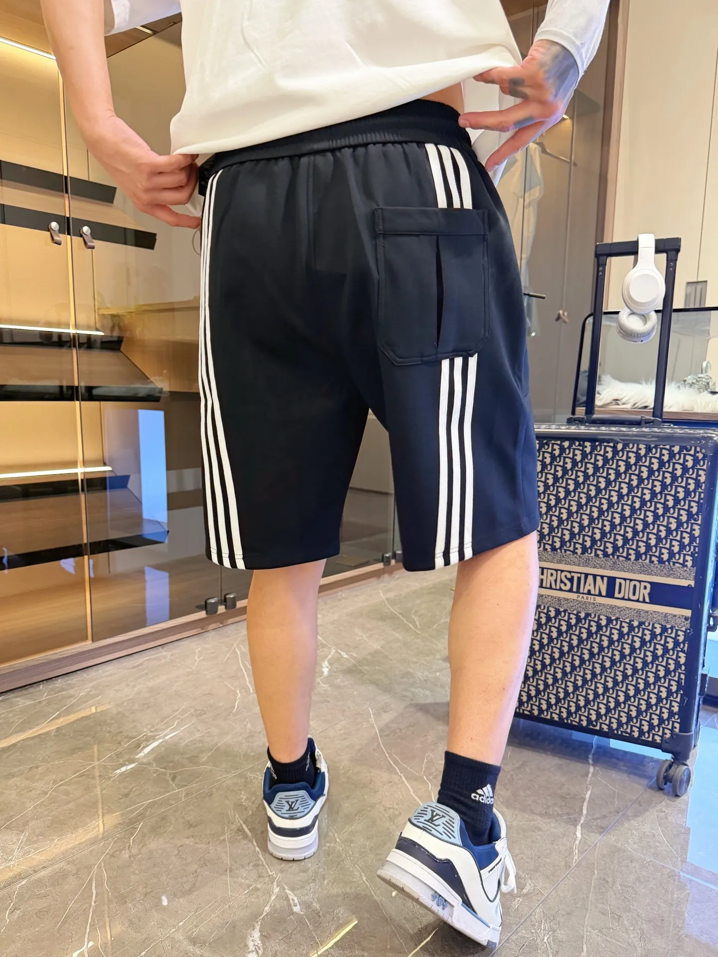Y 3 Complete three standards 2026 summer New Arrival men's casual shorts, advanced custom-made Breathable fabric Breathable fabric with high elasticity and comfort, impeccable details, top-grade accessories, original logo design concept, delicate and soft feel! The upper body shape is awesome! Size: M-XXXL Please state your height and weight when ordering