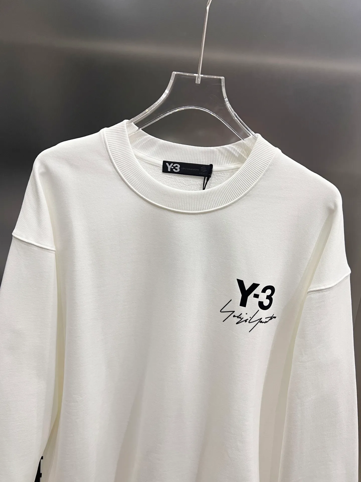 Y 3*Yamamoto*Yoji 2026 Autumn and Winter New Arrival round neck long-sleeved sweatshirt, simple signature letter three-dimensional flocking three-dimensional technology Y-3 customized double yarn plain cotton fabric Premium version! Same Style for Men and Women Loose Version Size S M L XL XXL Five Sizes Black White