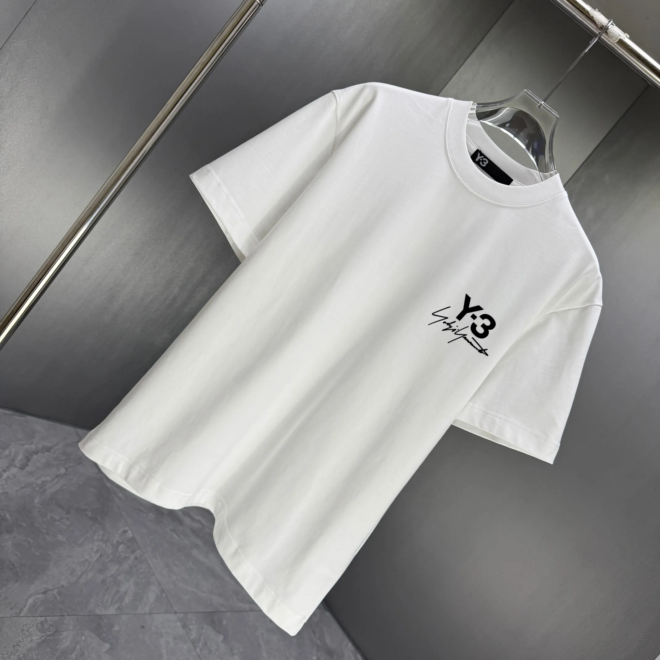 Y 3 Yohji Yamamoto 2026 Spring and Summer New Arrival short-sleeved T-shirt Customized pure cotton letter logo flocking Color: Black White Color Sizes: S M L XL XXL