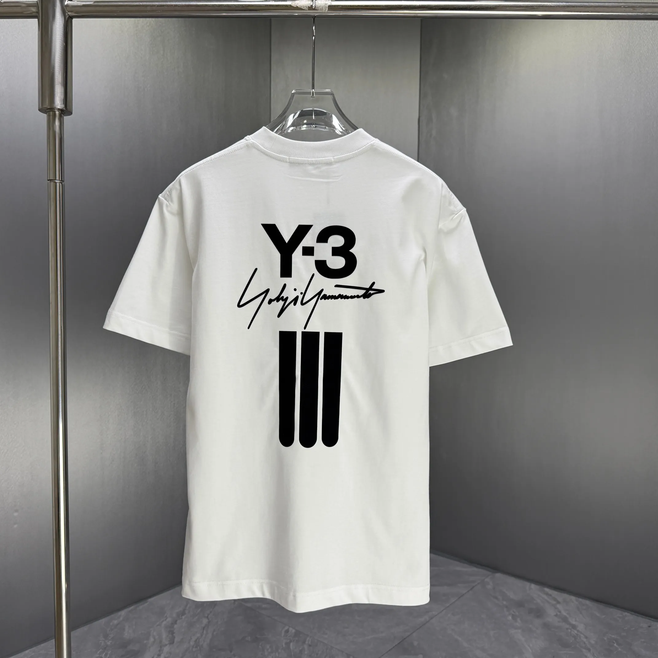 Y 3 Yohji Yamamoto 2026 Spring and Summer New Arrival short-sleeved T-shirt Customized pure cotton letter logo flocking Color: Black White Color Sizes: S M L XL XXL
