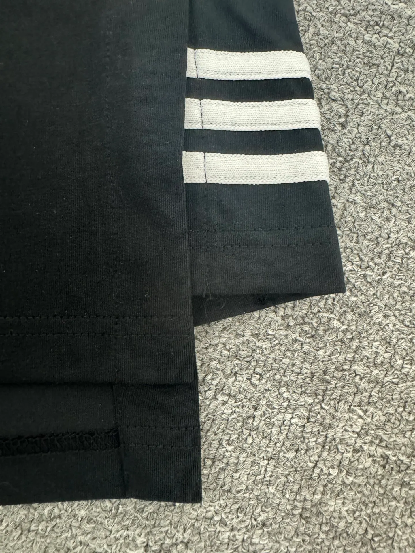 Y-3*Yoji Yamamoto Heavyweight pure cotton T-shirt with loose fit, splicing logo design, spring and summer New Arrival round neck fashionable sleeveless vest, comfortable against the skin, durable and easy to wear, meticulous original craftsmanship, a must-have for casual Versatile Colors: White Black Sizes: S M L XL XXL