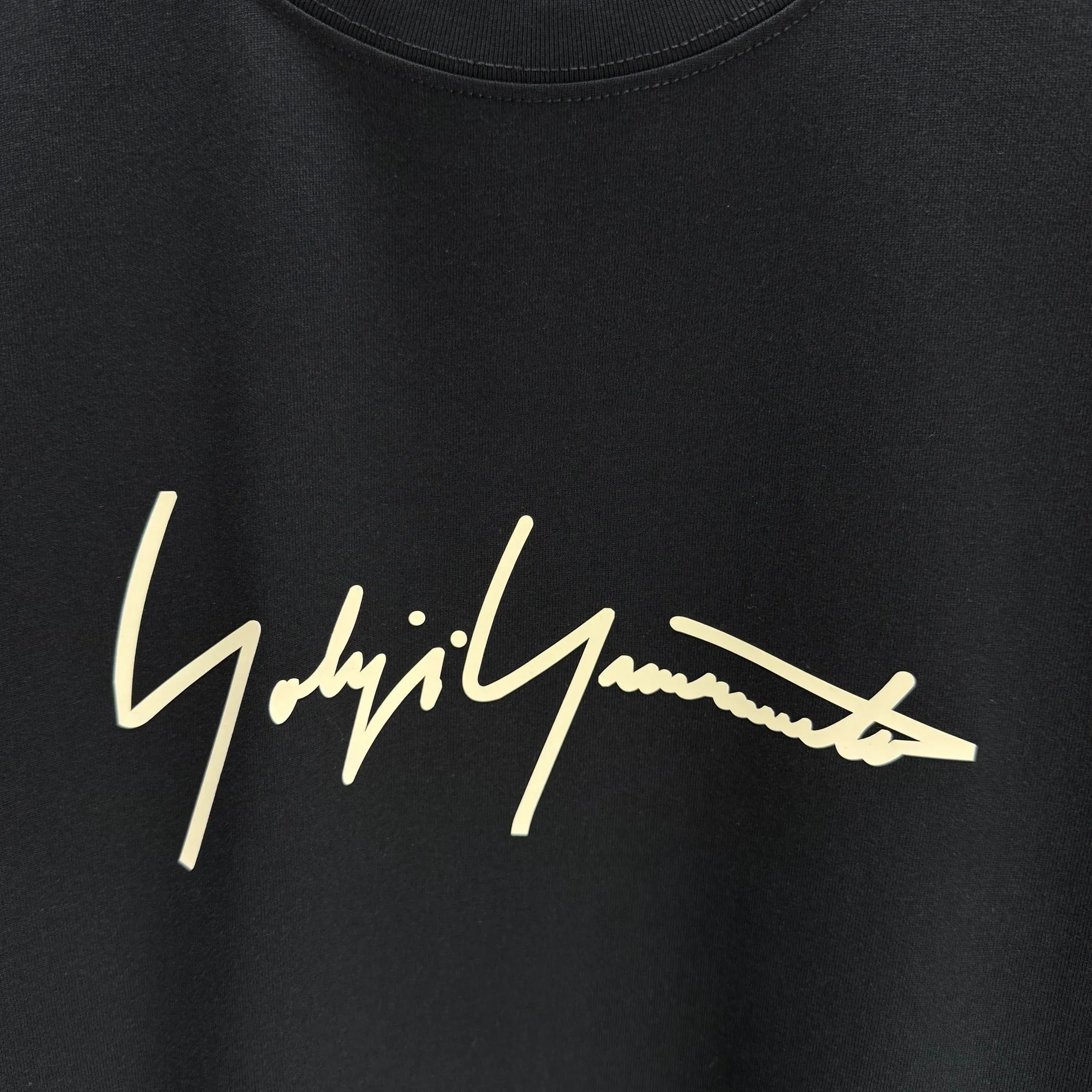 Y 3 Yohji Yamamoto 2025 Autumn and Winter New Arrival thick long-sleeved T-shirt Gram pure cotton letter logo signature three-dimensional silicone Color: Black White Angora Red Sizes: S M L XL