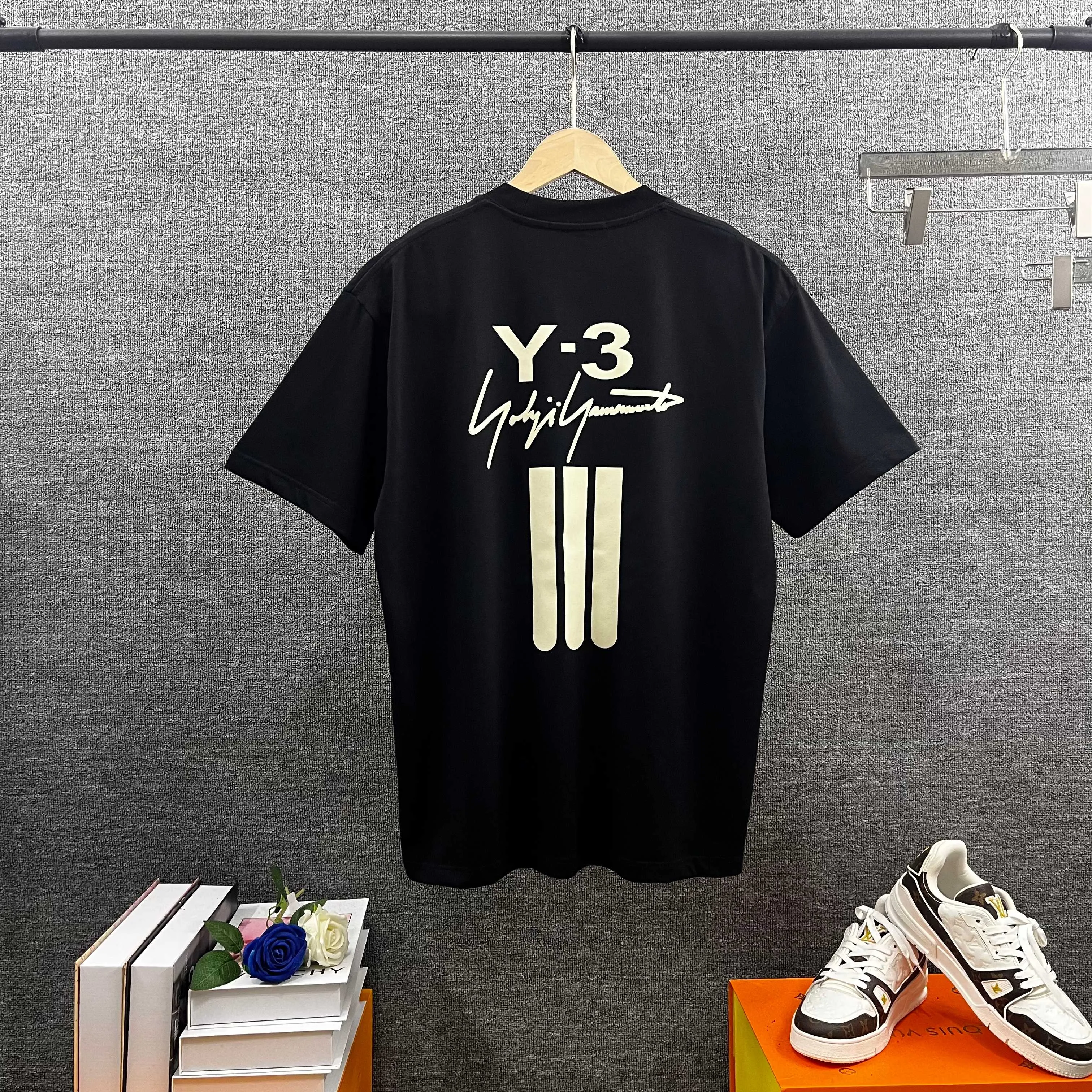 Y 3* * *yoji 2026 spring and summer New Arrival Classic signature letter flocking logo technology Y-3 signature model Double yarn custom plain cotton fabric Short-sleeved T-shirt Men and women Same Style Color: Black White Wine Red Size: S (90-130 pounds) M (120-150 pounds) L (140-165 pounds) XL (160-180 pounds) XXL (180 pounds)
