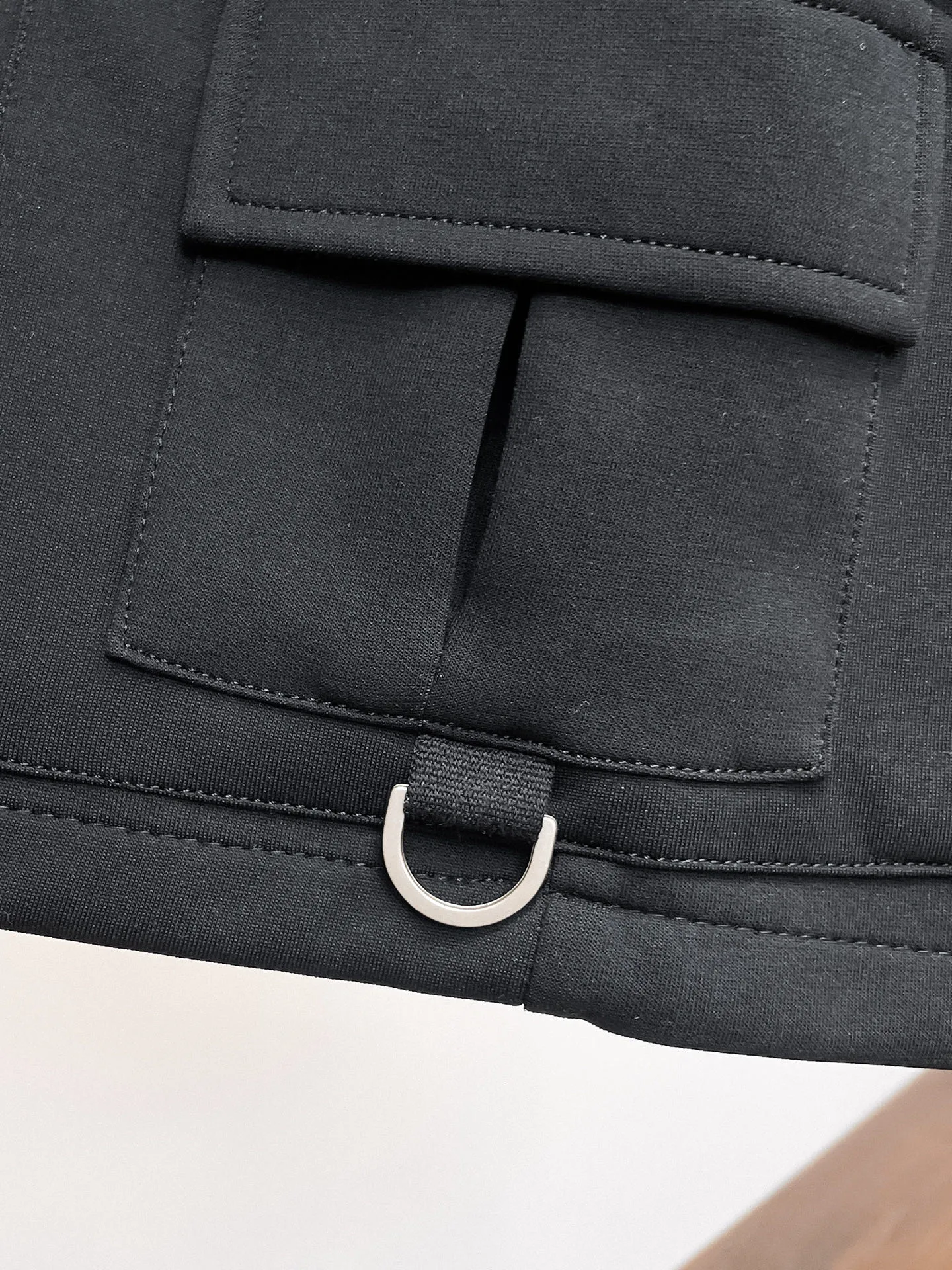 Y 3 Complete three standards 2026 summer New Arrival men's casual shorts, advanced custom-made Breathable fabric Breathable fabric with high elasticity and comfort, impeccable details, top-grade accessories, original logo design concept, delicate and soft feel! The upper body shape is awesome! Size: M-XXXL Please state your height and weight when ordering