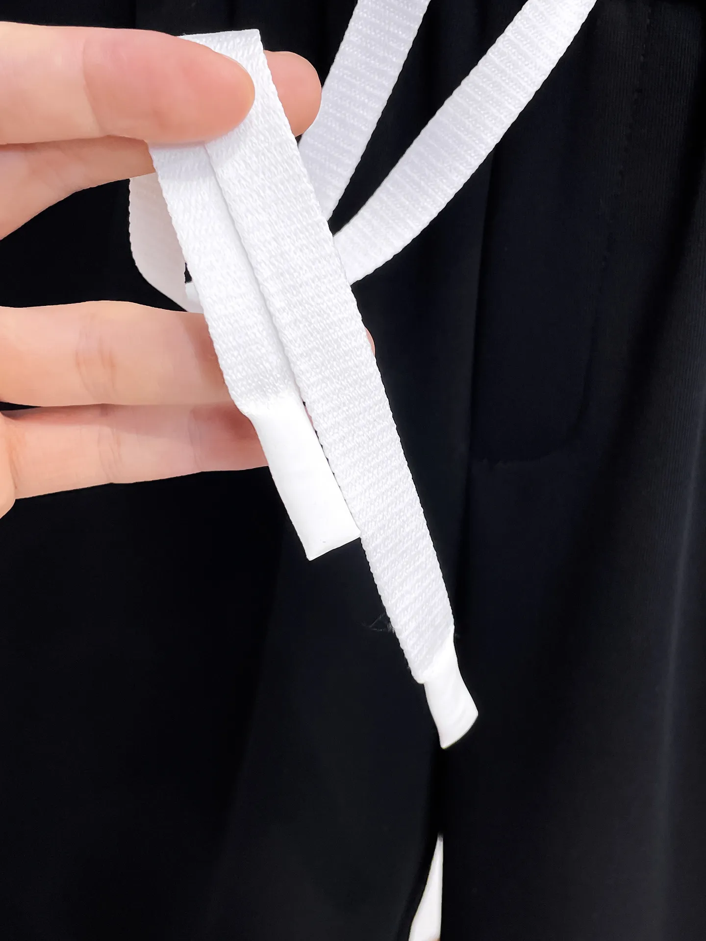 Y 3 Complete three standards 2026 summer New Arrival men's casual shorts, advanced custom-made Breathable fabric Breathable fabric with high elasticity and comfort, impeccable details, top-grade accessories, original logo design concept, delicate and soft feel! The upper body fit is awesome! Size: M-XXXL Please state your height and weight when ordering