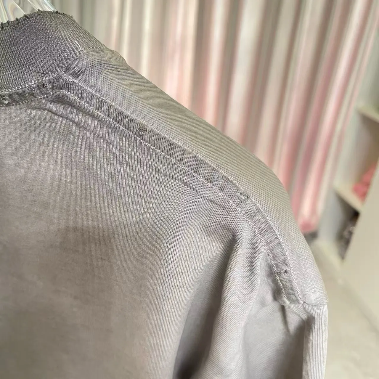 Y-3 2026 Spring and Summer New Arrival Washed Gradient Old and Frayed Personalized Letter Logo Print Short Sleeve T-shirt Customized Fabric g Men and Women Same Style Size: S M L XL XXL Five Codes Color: White Brown Purple Gray