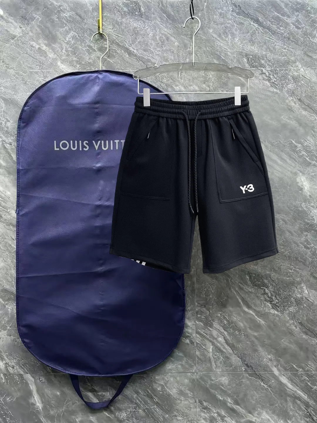 Y 3 Complete three standards 2026 summer New Arrival men's casual shorts, advanced custom-made Breathable fabric Breathable fabric with high elasticity and comfort, impeccable details, top-grade accessories, original logo design concept, delicate and soft feel! The upper body fit is awesome! Size: M-XXXL Please state your height and weight when ordering