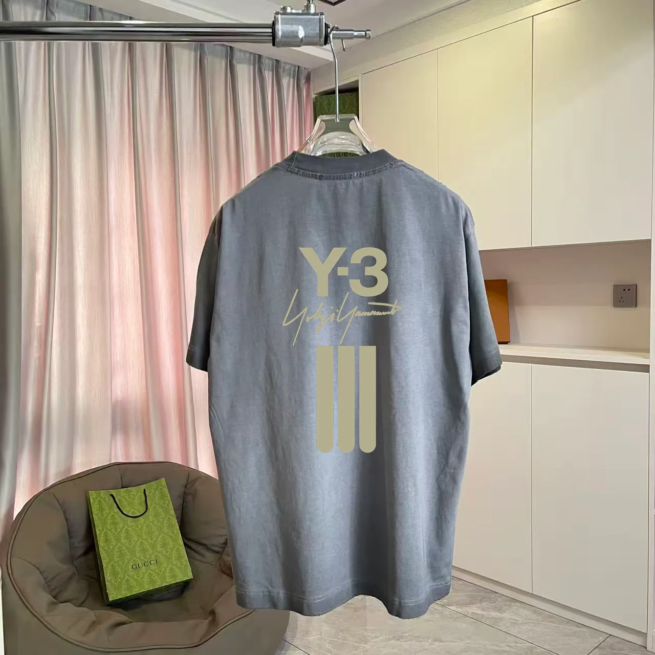 Y-3 2026 Summer New Arrival Washed, distressed, personalized letter logo print, short-sleeved T-shirt, customized fabric g Men and women Same Style Size: S M L XL XXL Five sizes Color: White Brown Purple Gray