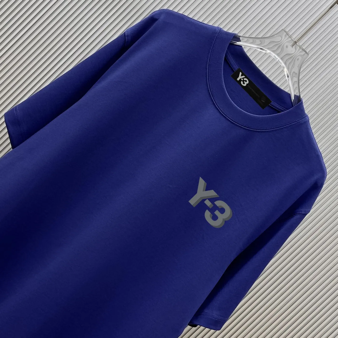 (Strictly control Quality) Style: Yamamoto-Yoji.Y-3 short-sleeved T-shirt Fabric: Double weight yarn 100% cotton Rib: Weight Sorona 1*1 trendy brand Process: Printing Color: White Night Blue Blue Cool Blue Floral Gray Black Size: M—4XL No gender distinction Men and women Same Style