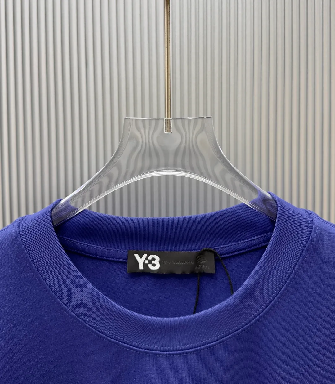 (Strictly control Quality) Style: Yamamoto-Yoji.Y-3 short-sleeved T-shirt Fabric: Double weight yarn 100% cotton Rib: Weight Sorona 1*1 trendy brand Process: Printing Color: White Night Blue Blue Cool Blue Floral Gray Black Size: M—4XL No gender distinction Men and women Same Style