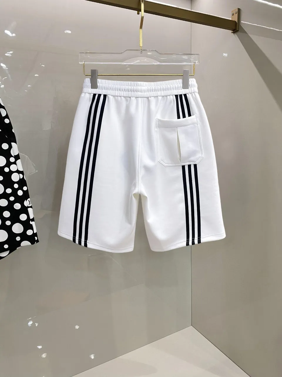 Y 3 Complete three standards 2026 summer New Arrival men's casual shorts, advanced custom-made Breathable fabric Breathable fabric with high elasticity and comfort, impeccable details, top-grade accessories, original logo design concept, delicate and soft feel! The upper body fit is awesome! Size: M-XXXL Please state your height and weight when ordering