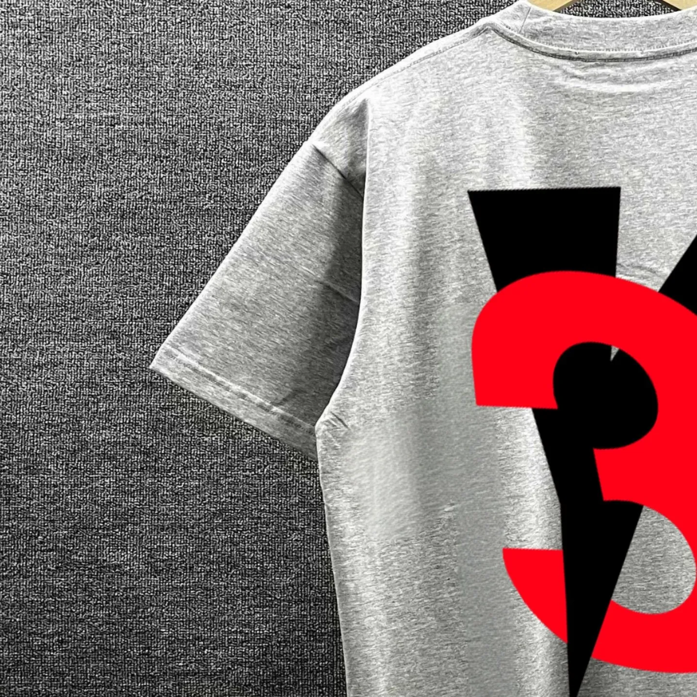 Y 3* * *yoji 2026 spring and summer New Arrival Classic personalized front and rear letter logo printed T-shirt Double yarn custom plain cotton fabric short-sleeved T-shirt Men and women Same Style Color: Black White Gray Size: S (90-130 pounds) M (120-150 pounds) L (140-165 pounds) XL (160-180 pounds) XXL (180 pounds)