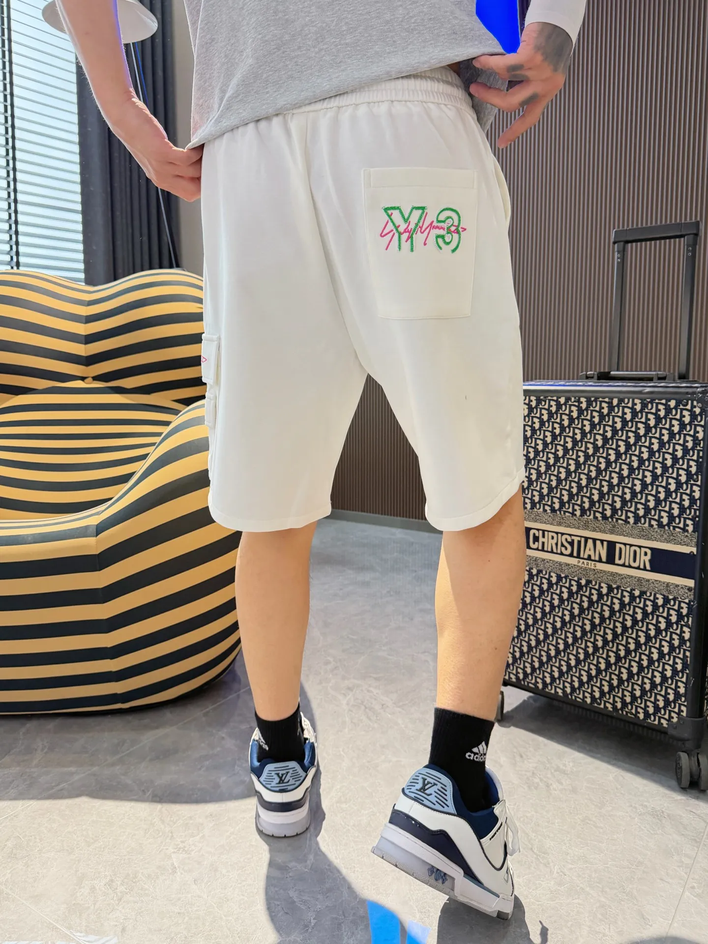Y 3 Complete three standards 2026 summer New Arrival men's casual shorts, advanced custom-made Breathable fabric Breathable fabric with high elasticity and comfort, impeccable details, top-grade accessories, original logo design concept, delicate and soft feel! The upper body fit is awesome! Size: M-XXXL Please state your height and weight when ordering
