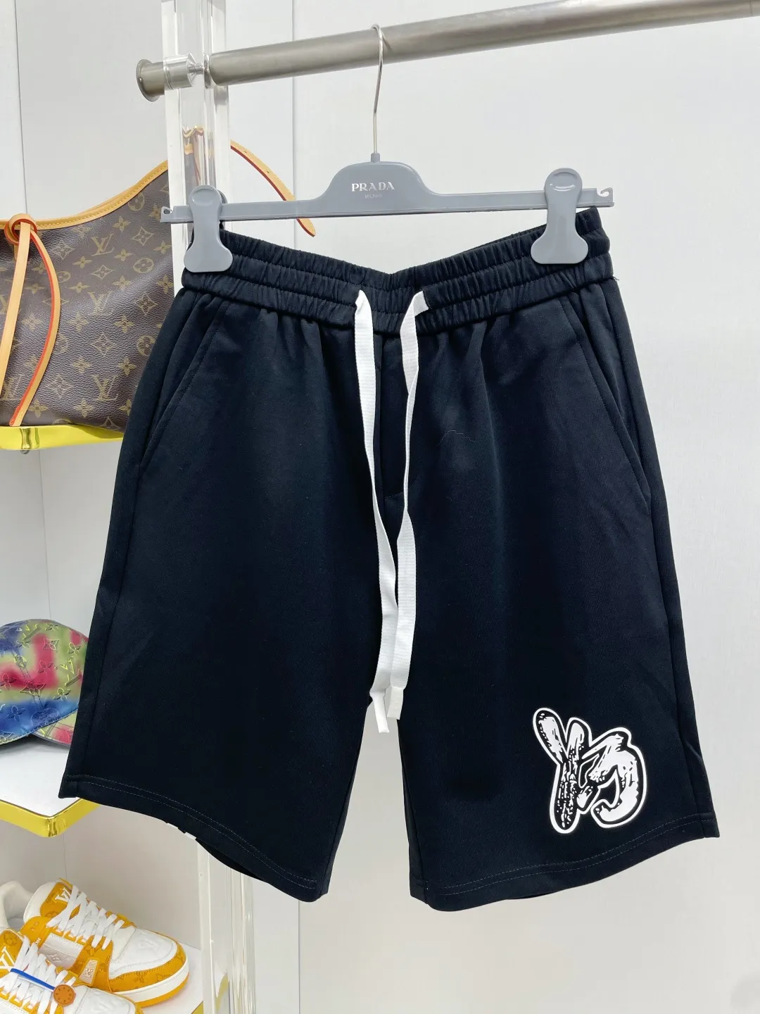 Y 3 Yohji Yamamoto 2026 Summer New Arrival printed letter brand LOGO casual shorts DD are on sale simultaneously on the official website. Brand Classic LOGO casual pants, customized fabrics, excellent comfort and strong touch. Highly recognisable, perfect appearance and craftsmanship. Size:M-3XL