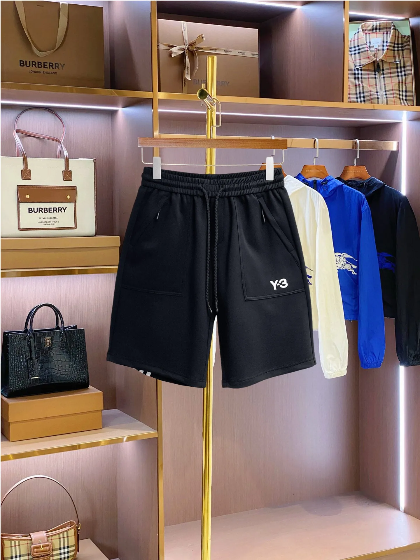 Y 3 Complete three standards 2026 summer New Arrival men's casual shorts, advanced custom-made Breathable fabric Breathable fabric with high elasticity and comfort, impeccable details, top-grade accessories, original logo design concept, delicate and soft feel! The upper body fit is awesome! Size: M-XXXL Please state your height and weight when ordering