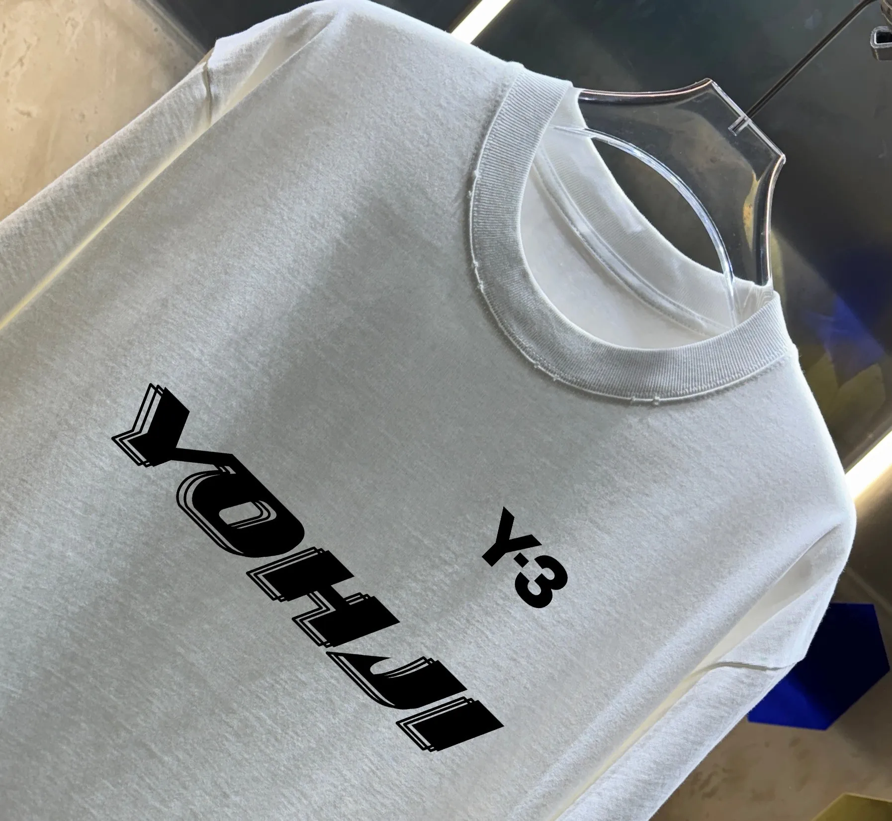 Y 3*Yamamoto*Yoji 2026 Spring and Summer New Arrival Simple signature letter printing technology Y-3 Washed and worn Round neck short-sleeved T-shirt Men and women Same Style Tag Collar label Washed mark Complete with three labels Color: Washed black Washed white Washed gray Brown Size: S M L XL XXL
