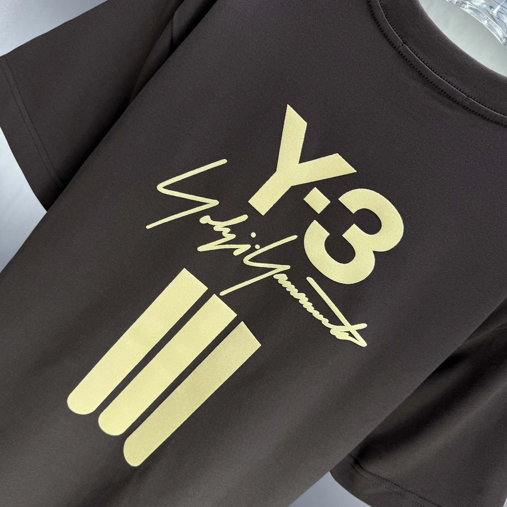 Y 3 Yohji Yamamoto 2026 Spring and Summer New Arrival short-sleeved T-shirt Customized pure cotton letter logo flocking Color: Black White Color Sizes: S M L XL XXL