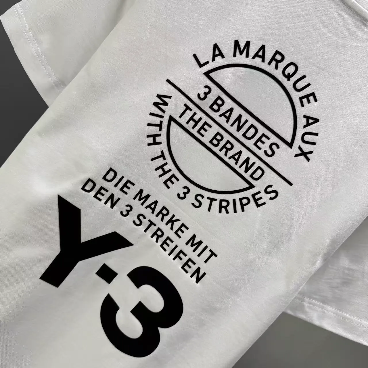 Y 3 Yohji Yamamoto 2026 Spring and Summer New Arrival short-sleeved T-shirt Customized pure cotton letter logo flocking Color: Black White Color Sizes: S M L XL XXL