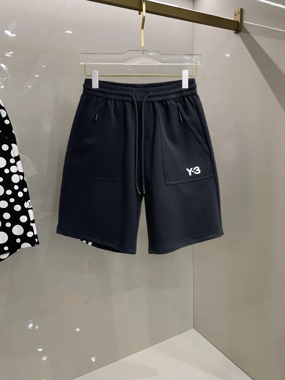 Y 3 Complete three standards 2026 summer New Arrival men's casual shorts, advanced custom-made Breathable fabric Breathable fabric with high elasticity and comfort, impeccable details, top-grade accessories, original logo design concept, delicate and soft feel! The upper body fit is awesome! Size: M-XXXL Please state your height and weight when ordering