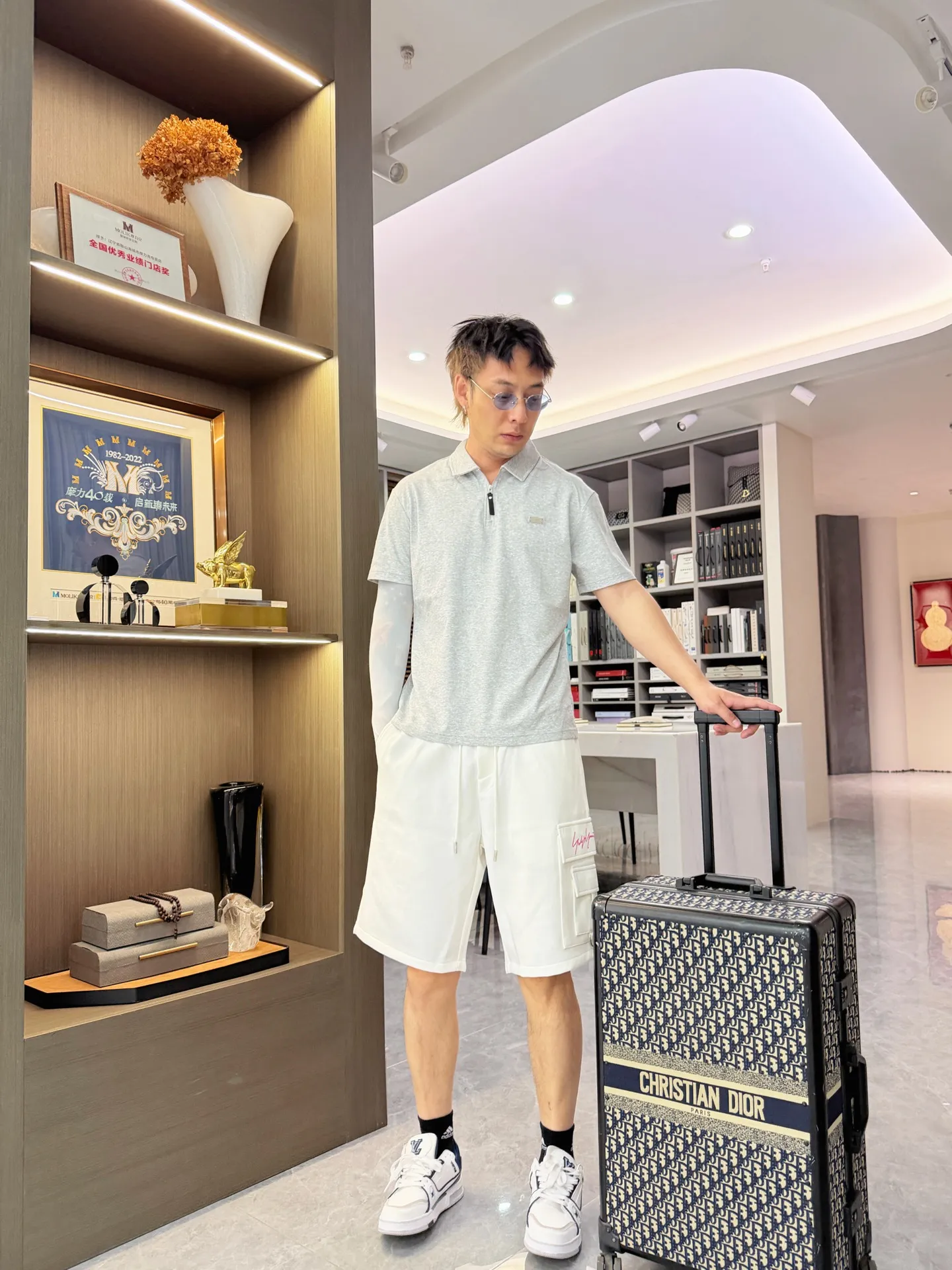 Y 3 Complete three standards 2026 summer New Arrival men's casual shorts, advanced custom-made Breathable fabric Breathable fabric with high elasticity and comfort, impeccable details, top-grade accessories, original logo design concept, delicate and soft feel! The upper body fit is awesome! Size: M-XXXL Please state your height and weight when ordering
