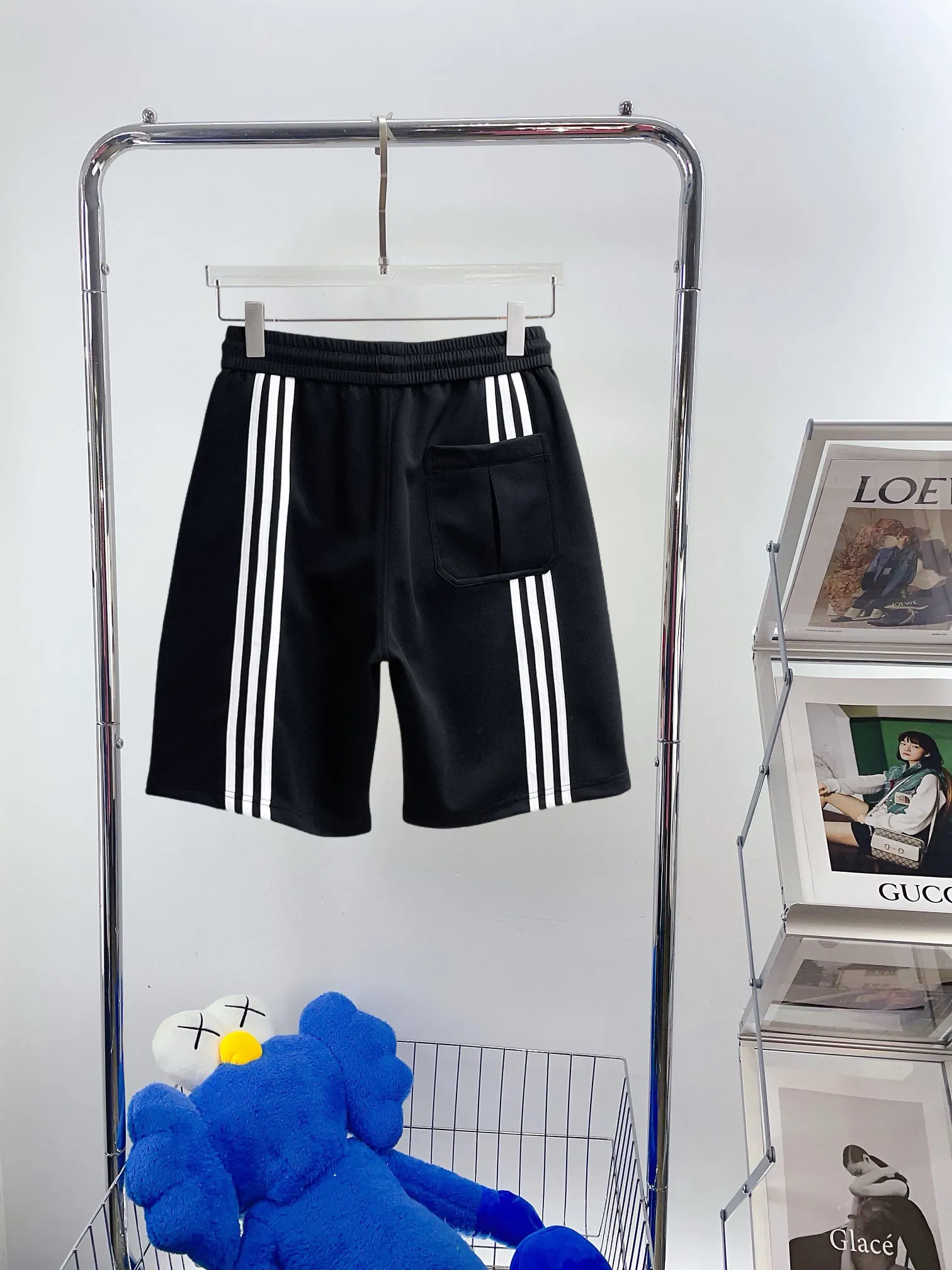 Y 3 Complete three standards 2026 summer New Arrival men's casual shorts, advanced custom-made Breathable fabric Breathable fabric with high elasticity and comfort, impeccable details, top-grade accessories, original logo design concept, delicate and soft feel! The upper body fit is awesome! Size: M-XXXL Please state your height and weight when ordering