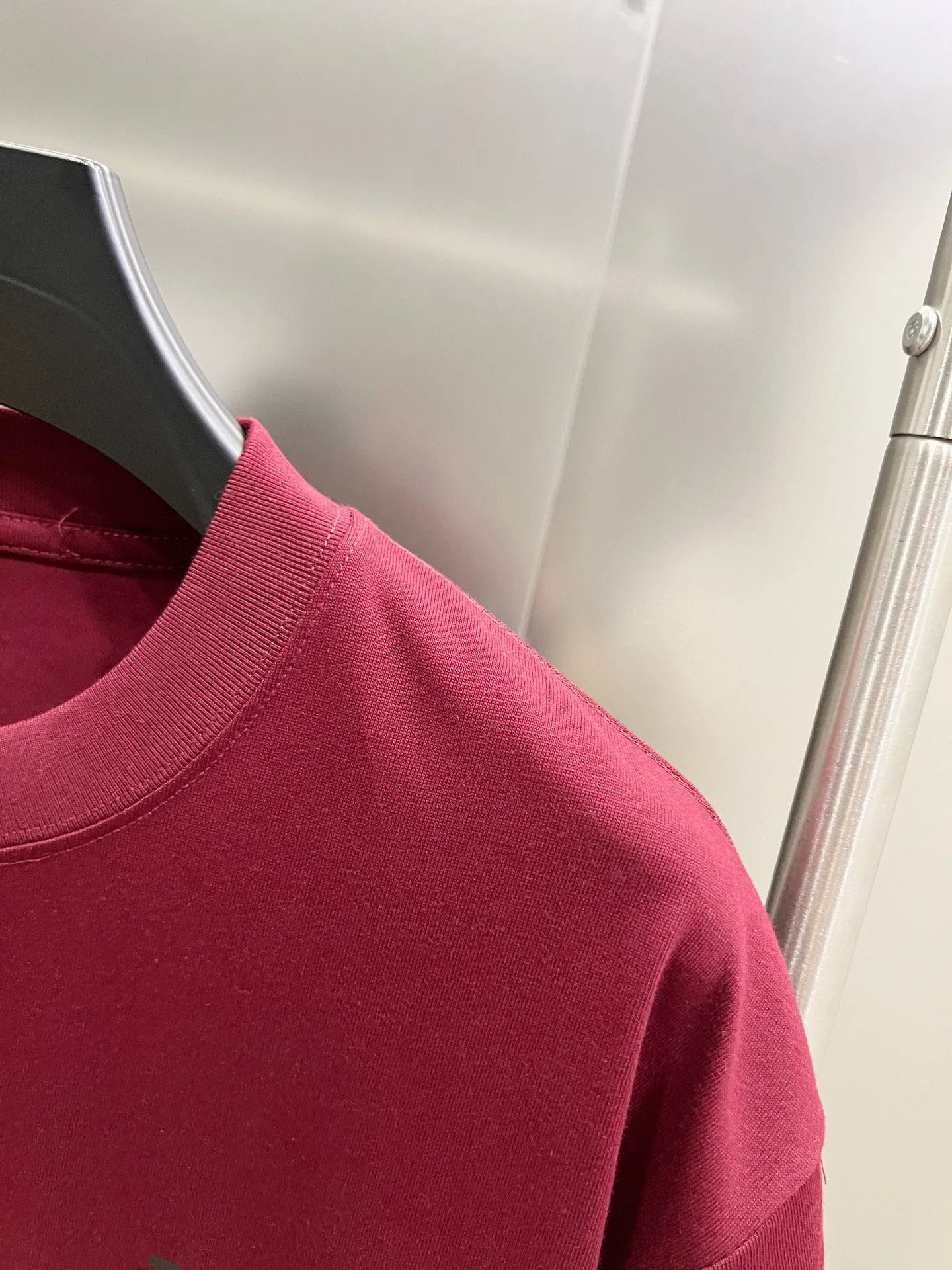 Y 3*Yamamoto*Yoji 2026 Spring and Summer New Arrival Simple signature letters three-dimensional flocking three-dimensional technology Y-3 Customized double yarn plain cotton fabric Short-sleeved T-shirt Men and women Same Style Loose version Size S M L XL XXL Five codes Black White Angora Red