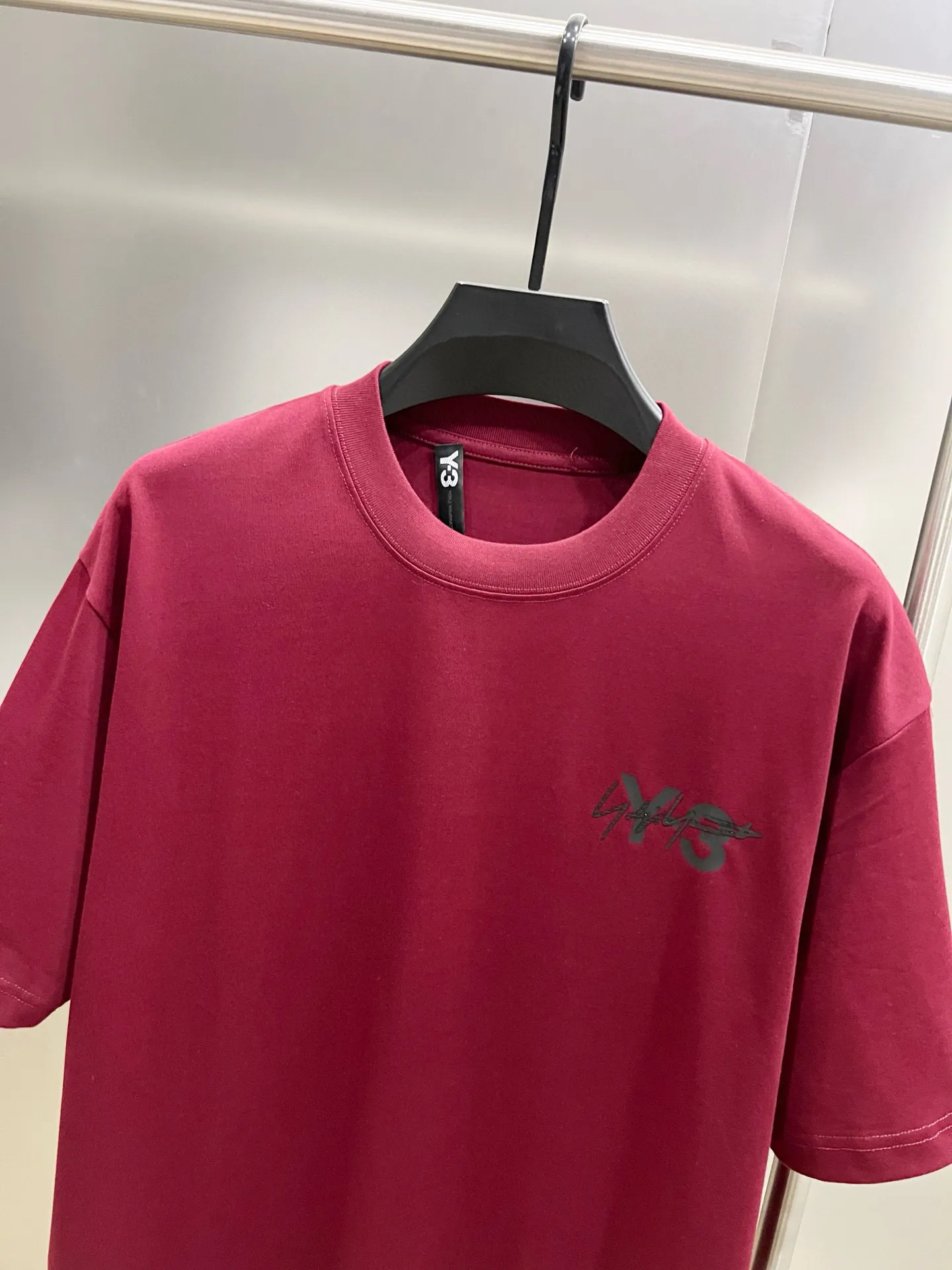 Y 3*Yamamoto*Yoji 2026 Spring and Summer New Arrival Simple signature letters three-dimensional flocking three-dimensional technology Y-3 Customized double yarn plain cotton fabric Short-sleeved T-shirt Men and women Same Style Loose version Size S M L XL XXL Five codes Black White Angora Red