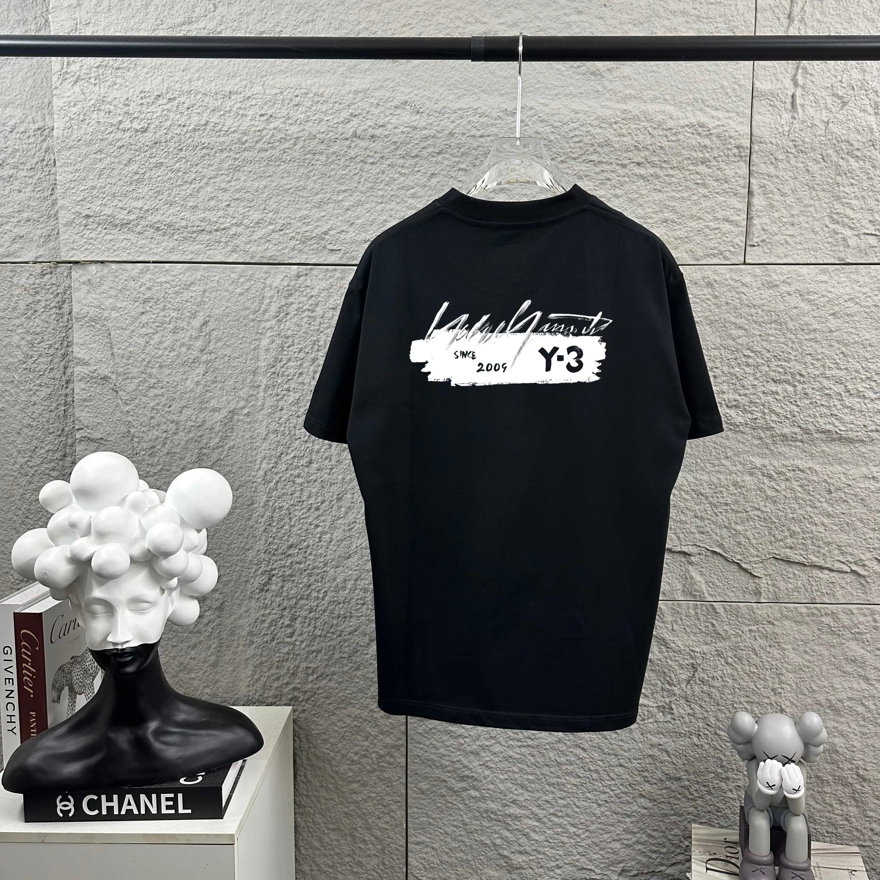 Y 3*Yamamoto*Yoji 2026 Spring and Summer New Arrival Simple signature letter heat transfer process Y-3 Customized double yarn plain cotton fabric Short-sleeved T-shirt Men and women Same Style Color: Black White Angora Red Size: S (90-130 pounds) M (120-150 pounds) L (140-165 pounds) XL (160-180 pounds) XXL (180 kilograms)