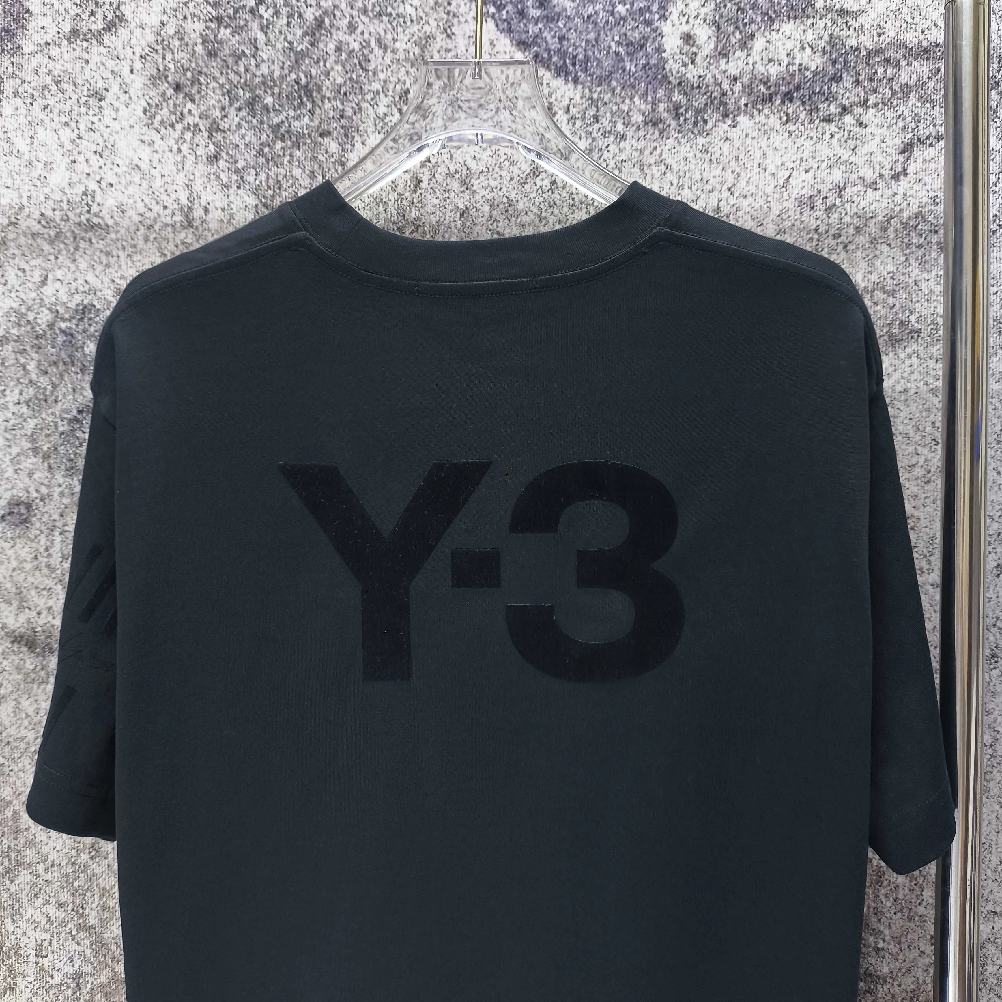 Y 3 Yohji Yamamoto 2026 Spring and Summer New Arrival flocked logo short-sleeved T-shirt loose fit for men and women Same Style Size S M L XL XXL Black White Gray