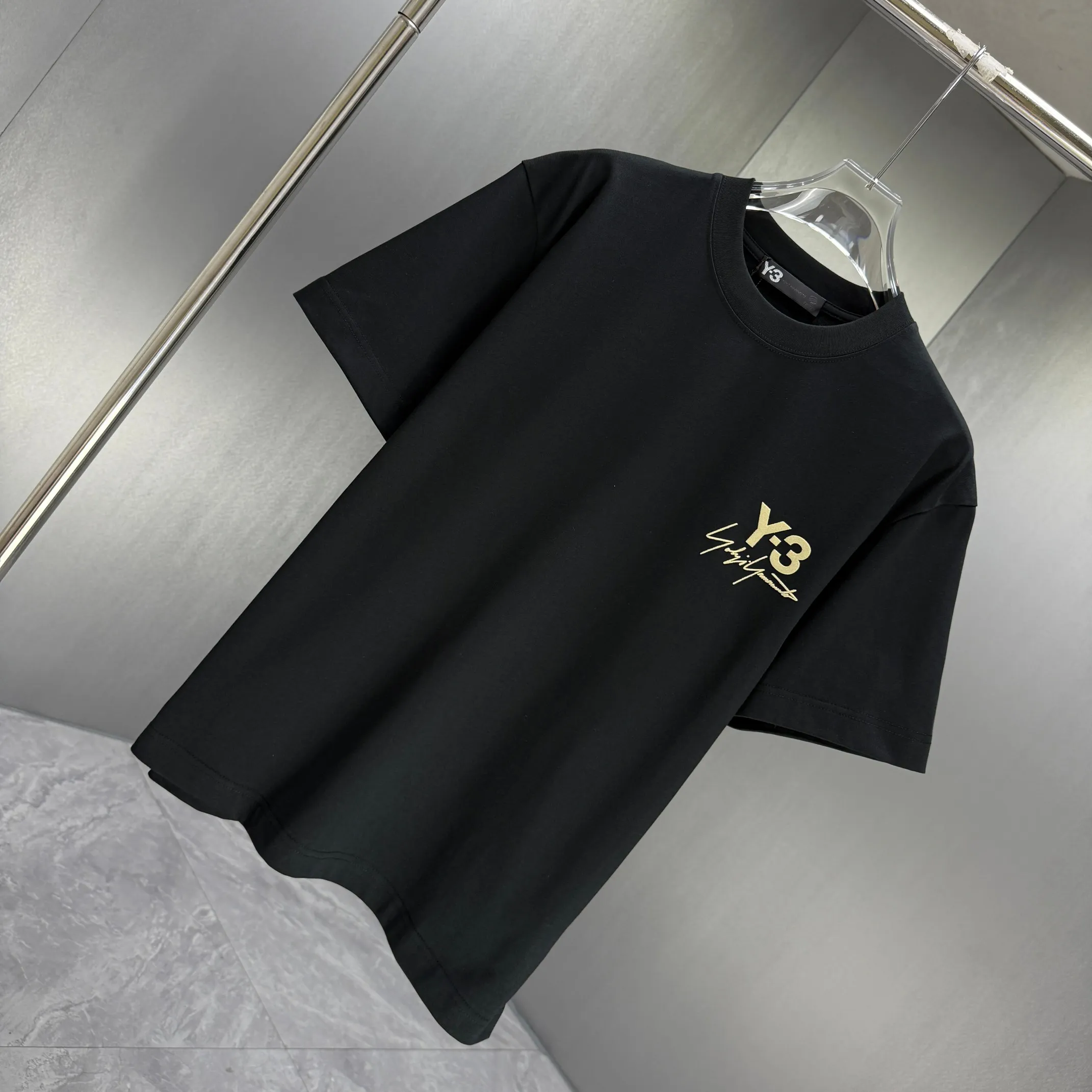 Y 3 Yohji Yamamoto 2026 Spring and Summer New Arrival short-sleeved T-shirt Customized pure cotton letter logo flocking Color: Black White Color Sizes: S M L XL XXL